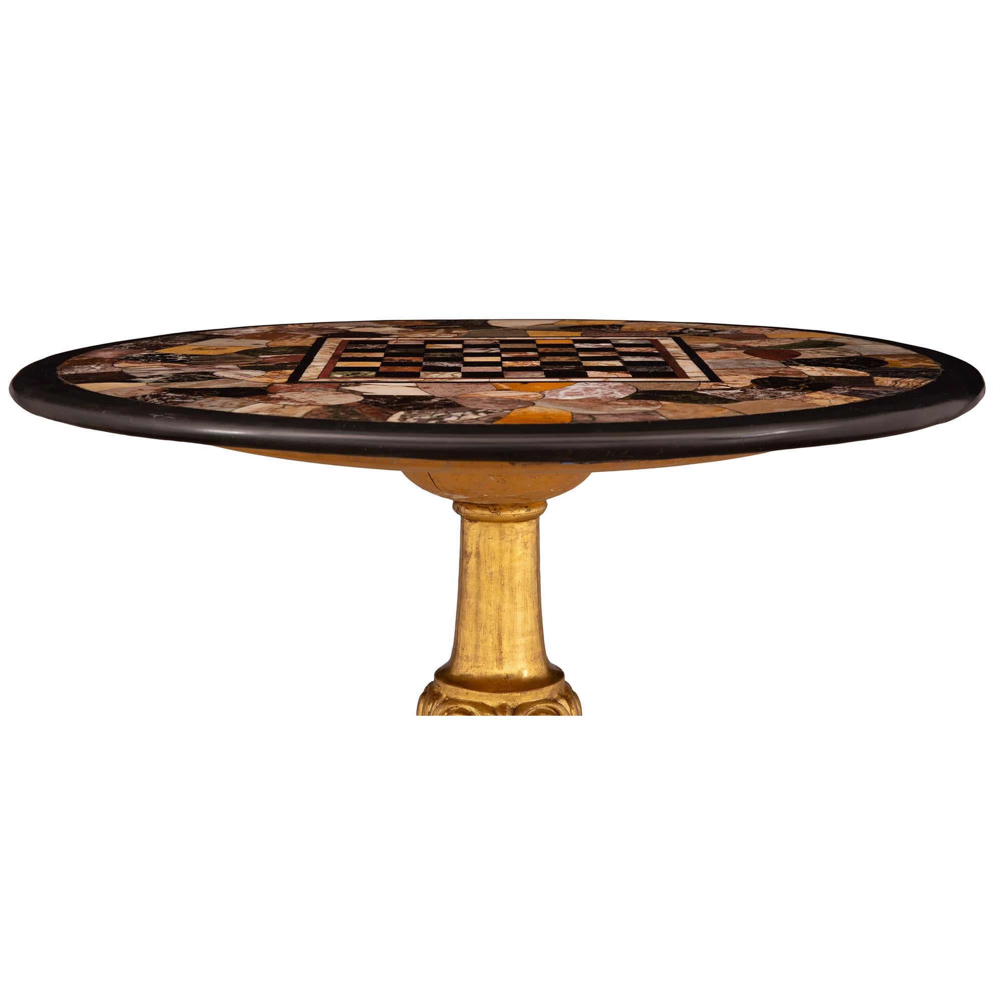 Table d'appoint italienne du 19ème siècle en bois doré et marbre Pietra Dura Bon état - En vente à West Palm Beach, FL