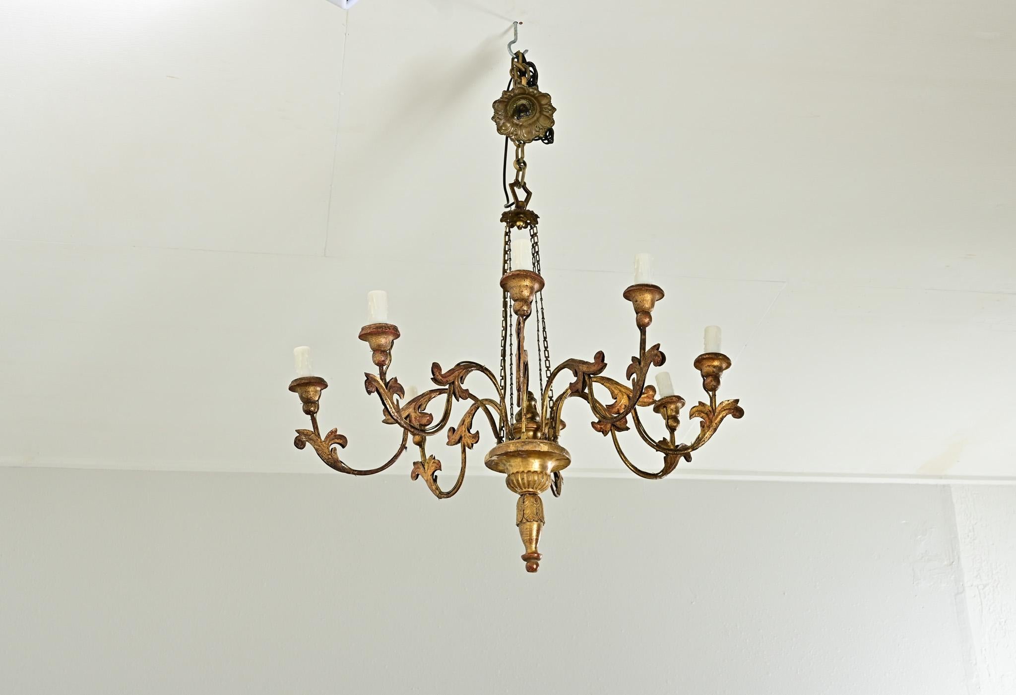 Italian 19th Century Giltwood Chandelier For Sale 8