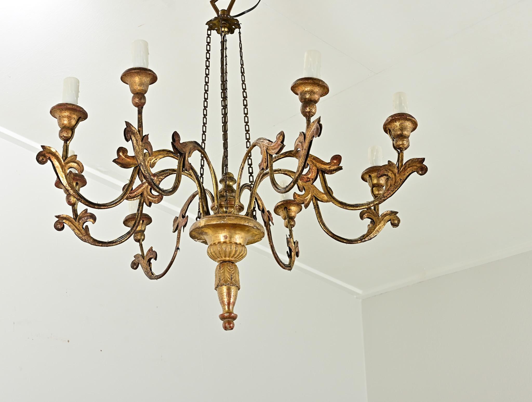 Italian 19th Century Giltwood Chandelier For Sale 1
