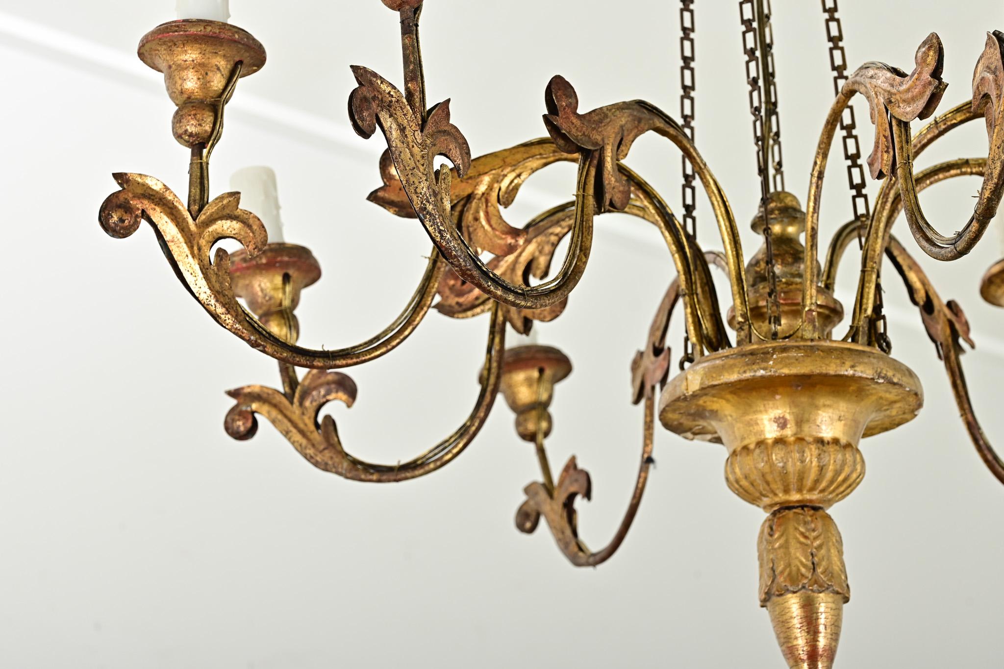 Italian 19th Century Giltwood Chandelier For Sale 2