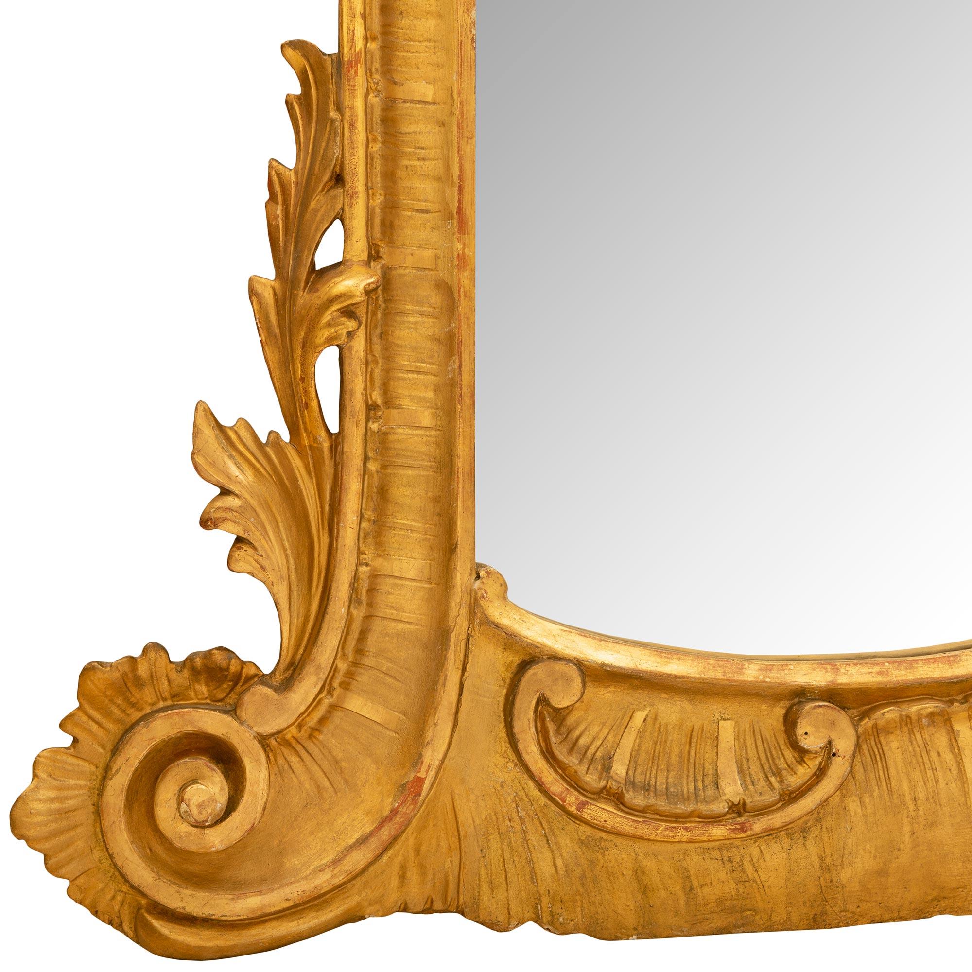  Miroir italien en bois doré du XIXe siècle en vente 7
