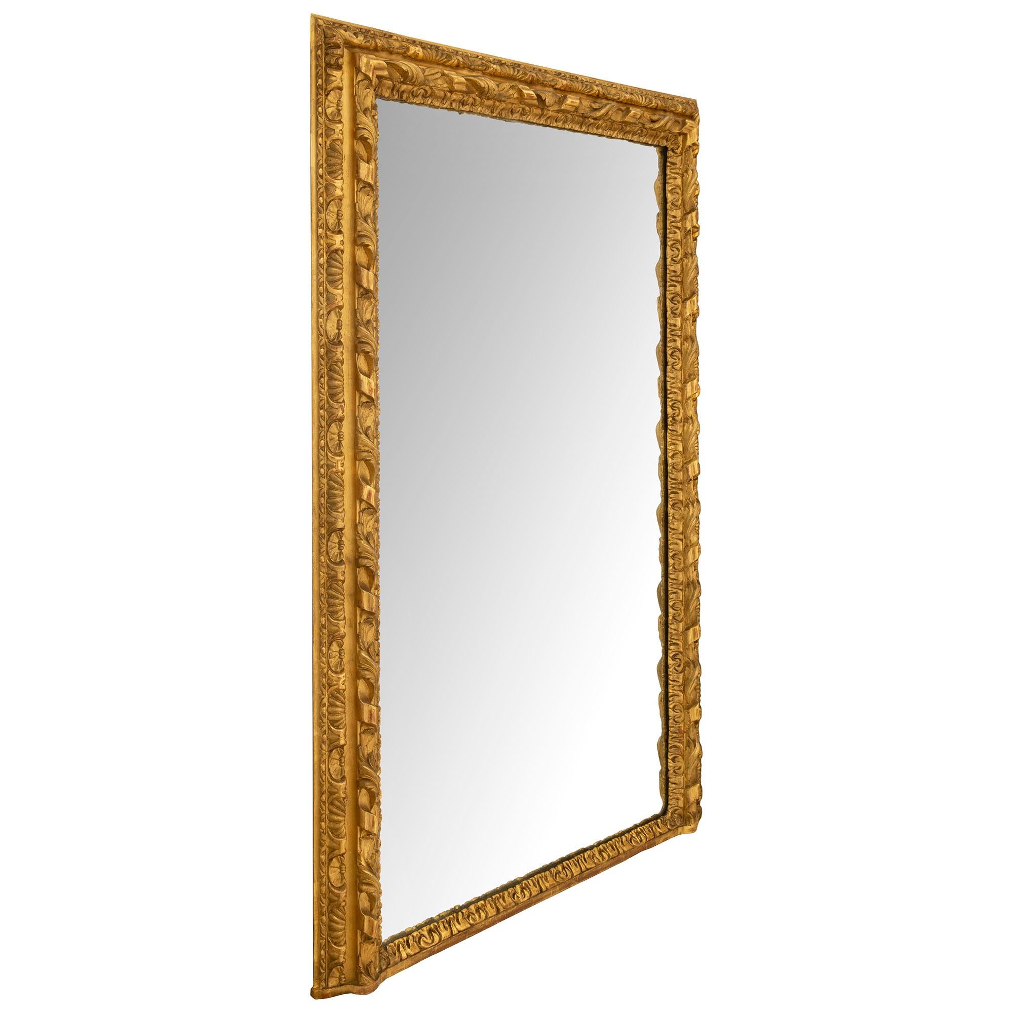 Italian 19th Century Giltwood Mirror In Good Condition For Sale In West Palm Beach, FL