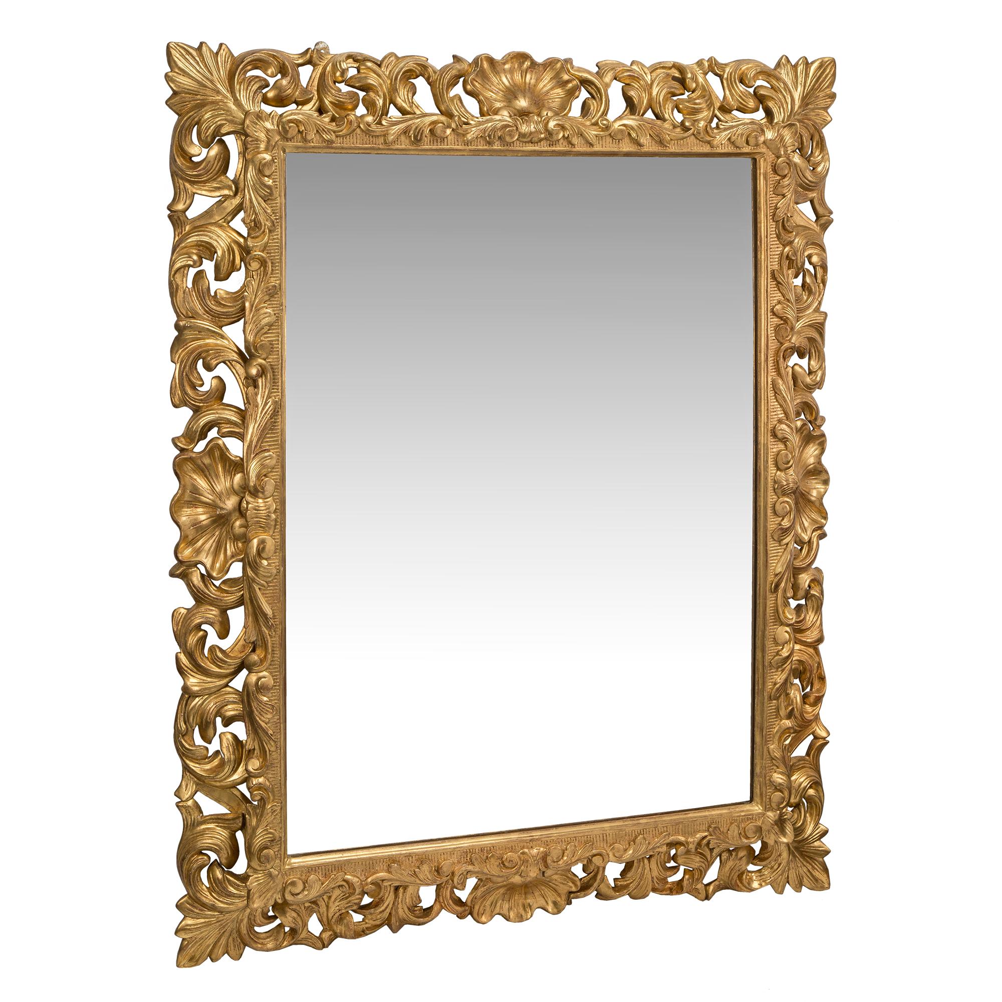 Italian 19th Century Giltwood Mirror From Florence In Good Condition For Sale In West Palm Beach, FL