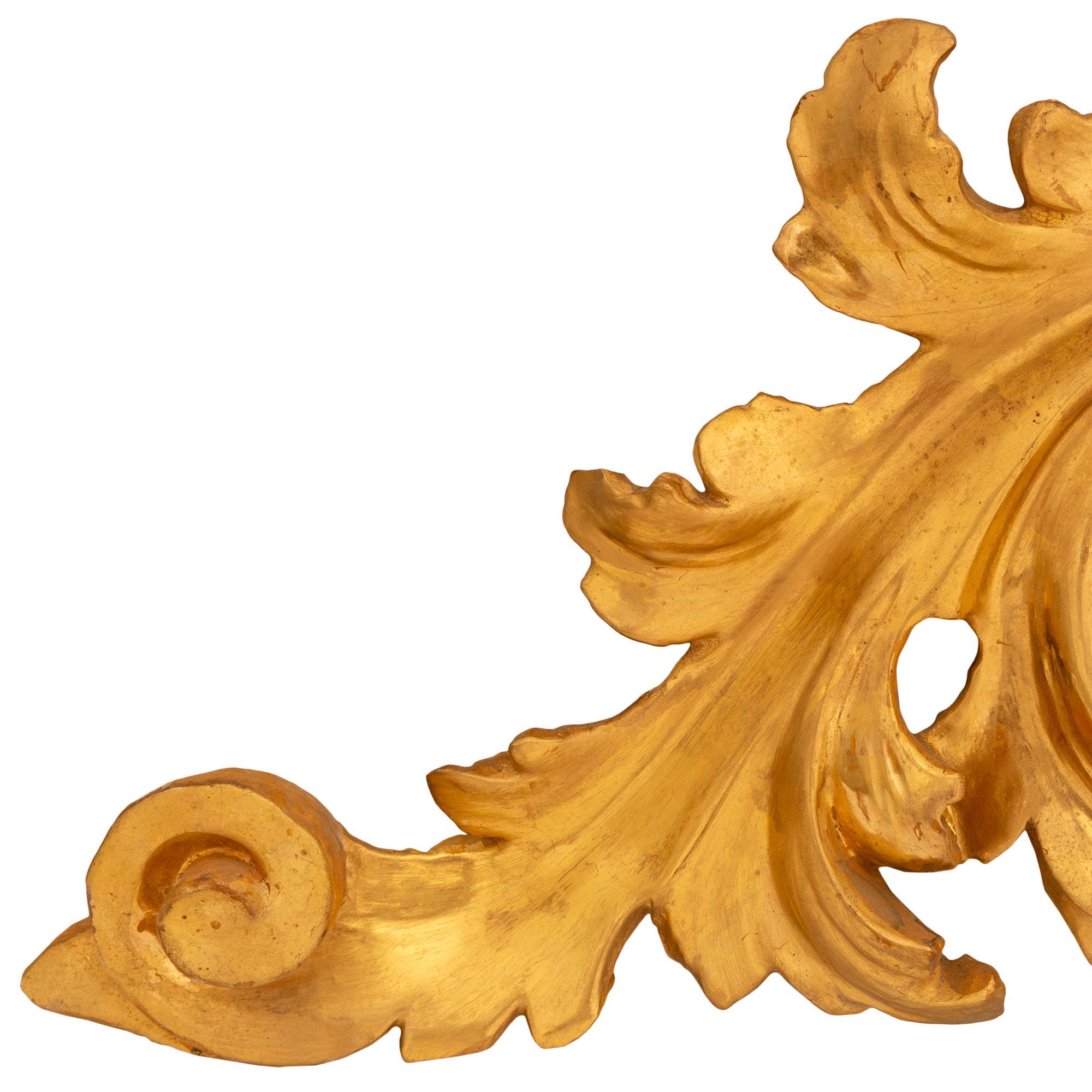Italian 19th century Giltwood wall decor/plaque For Sale 3