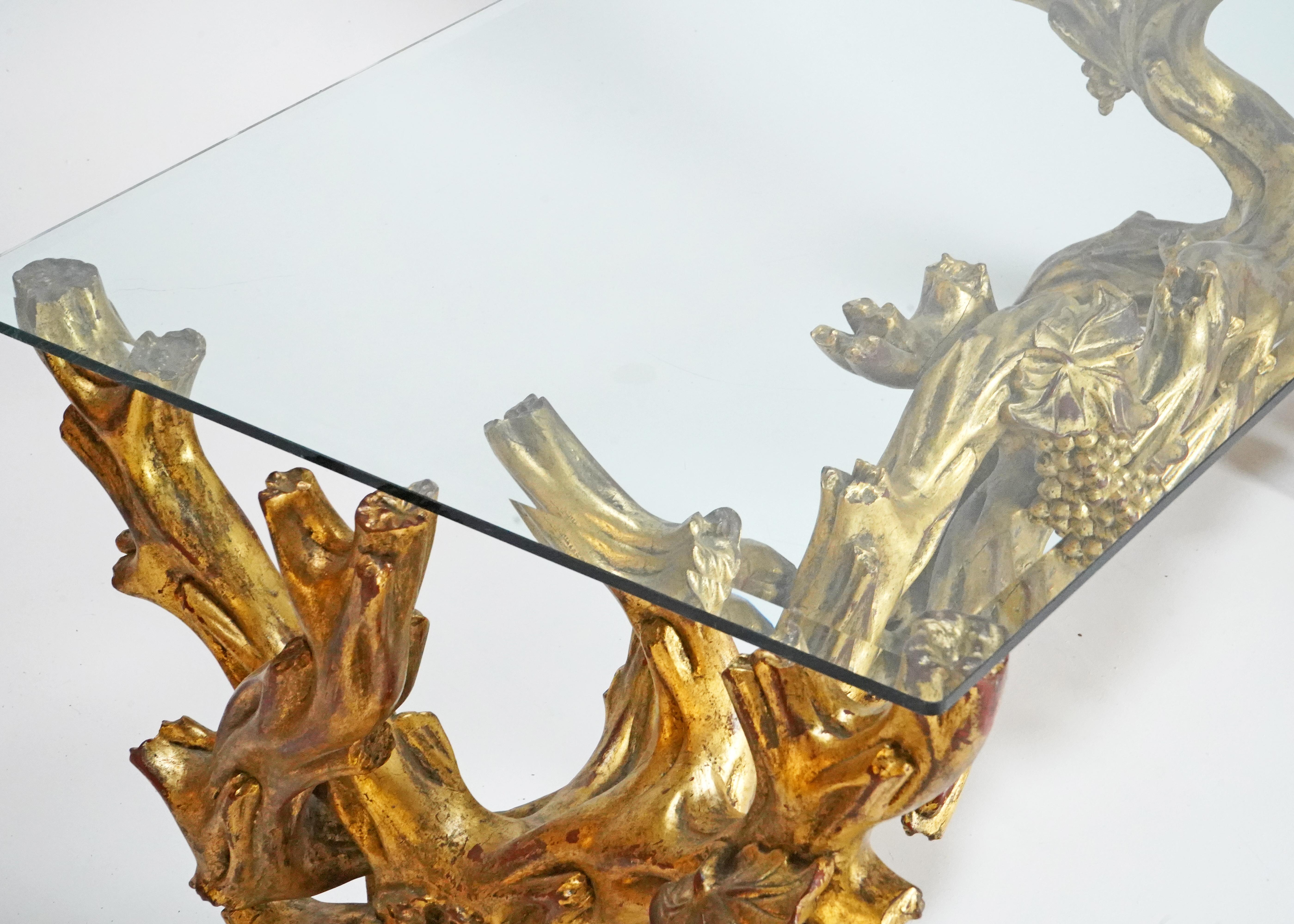Italian 19th Century Gold Gilt Wood Craved Vine & Grapes Coffee Table 2
