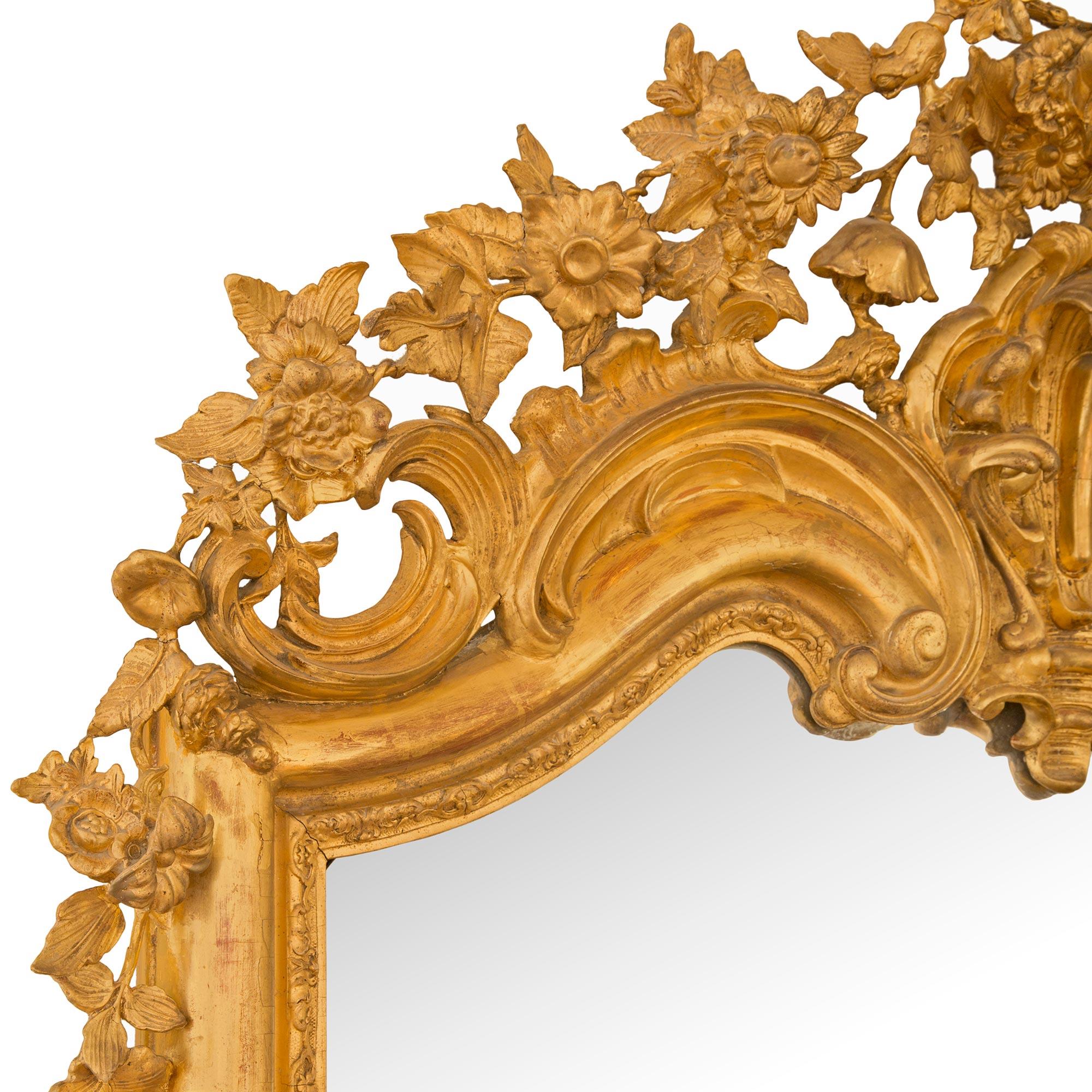 Italian 19th Century Grand Scale Giltwood Mirror For Sale 1