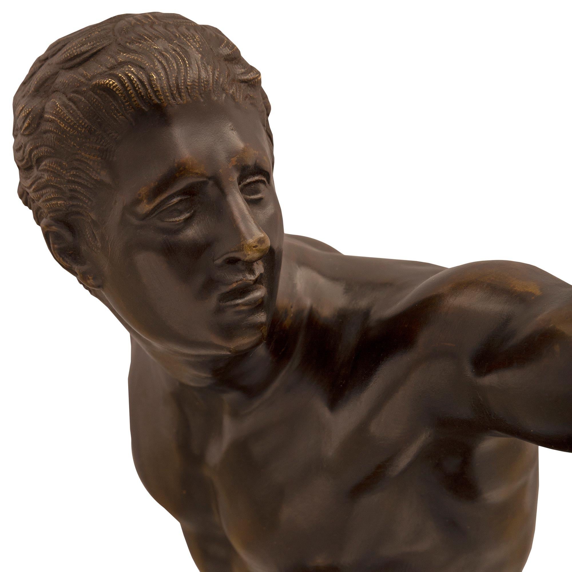Italian 19th Century Grand Tour Period Bronze Statue of the Borghese Gladiator For Sale 3