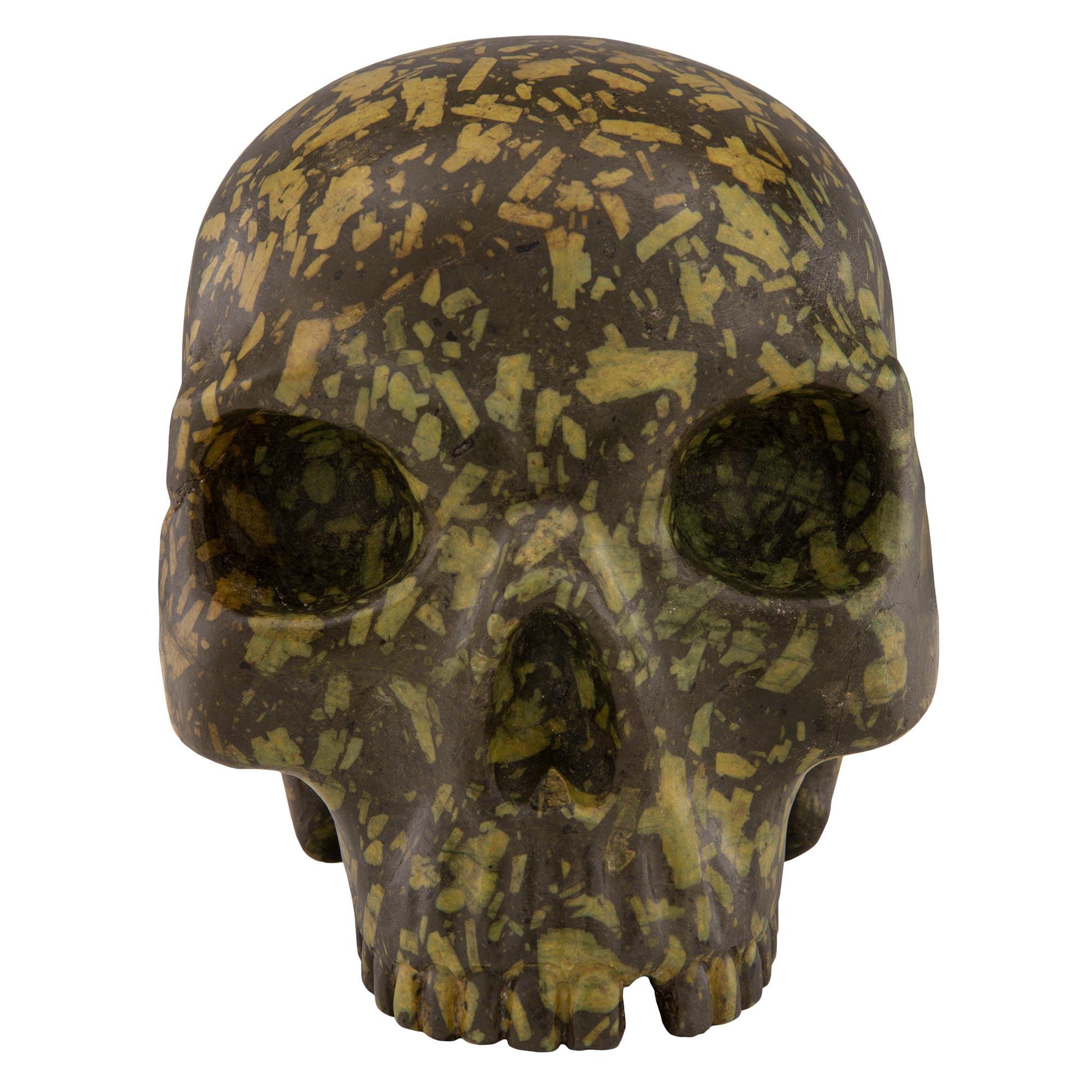 Italian 19th Century Green Porphyry Skull Statue/Paperweight For Sale