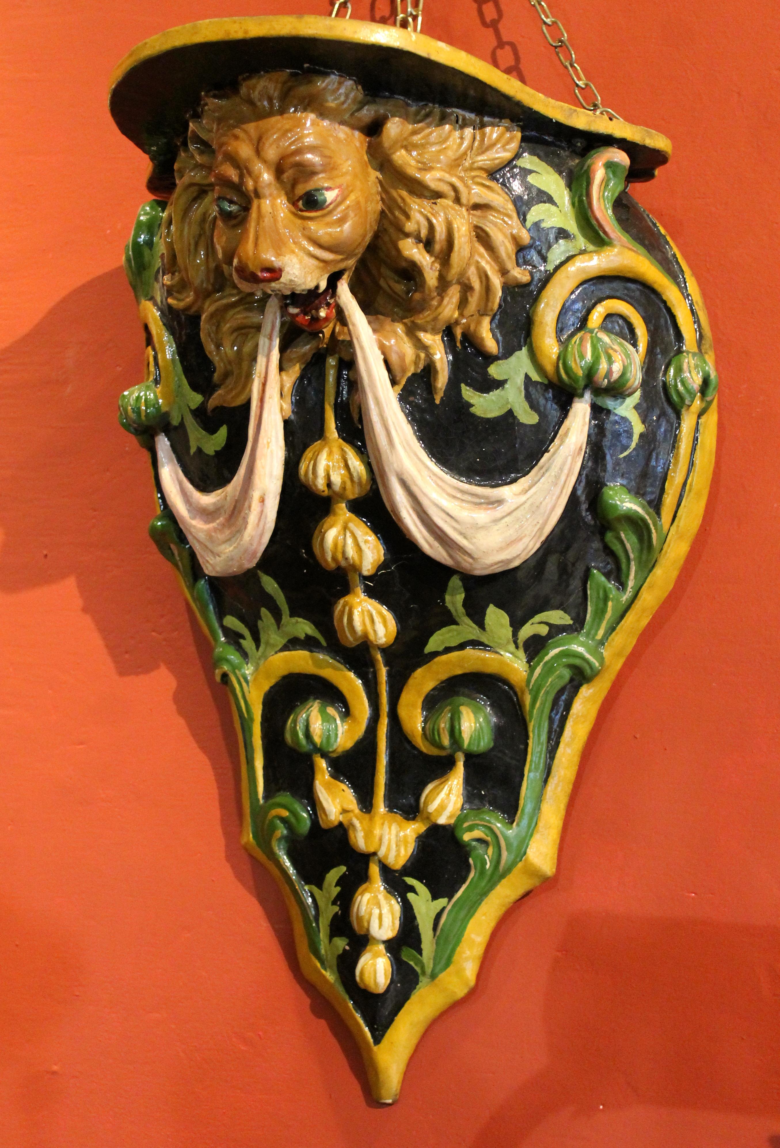 Italian 19th Century Hand Carved and Lacquer Wood Wall Brackets with Lion Heads 9