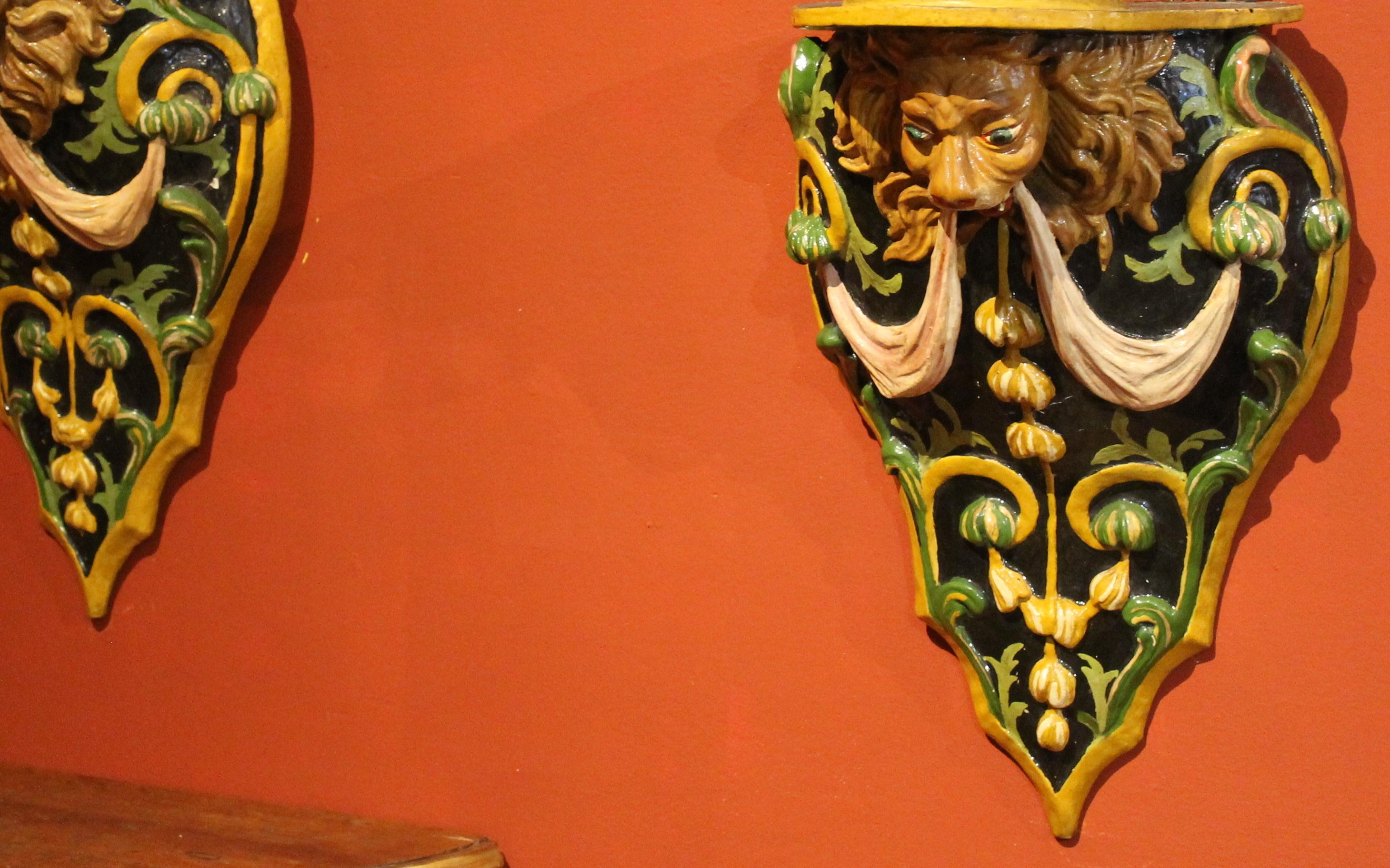 Renaissance Italian 19th Century Hand Carved and Lacquer Wood Wall Brackets with Lion Heads