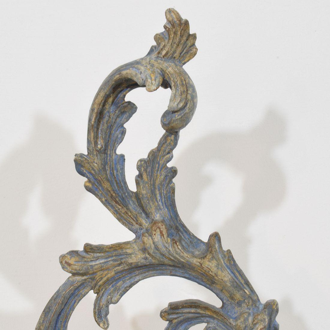 Italian 19th Century  Hand Carved Giltwood Baroque Style Curl Ornament For Sale 3