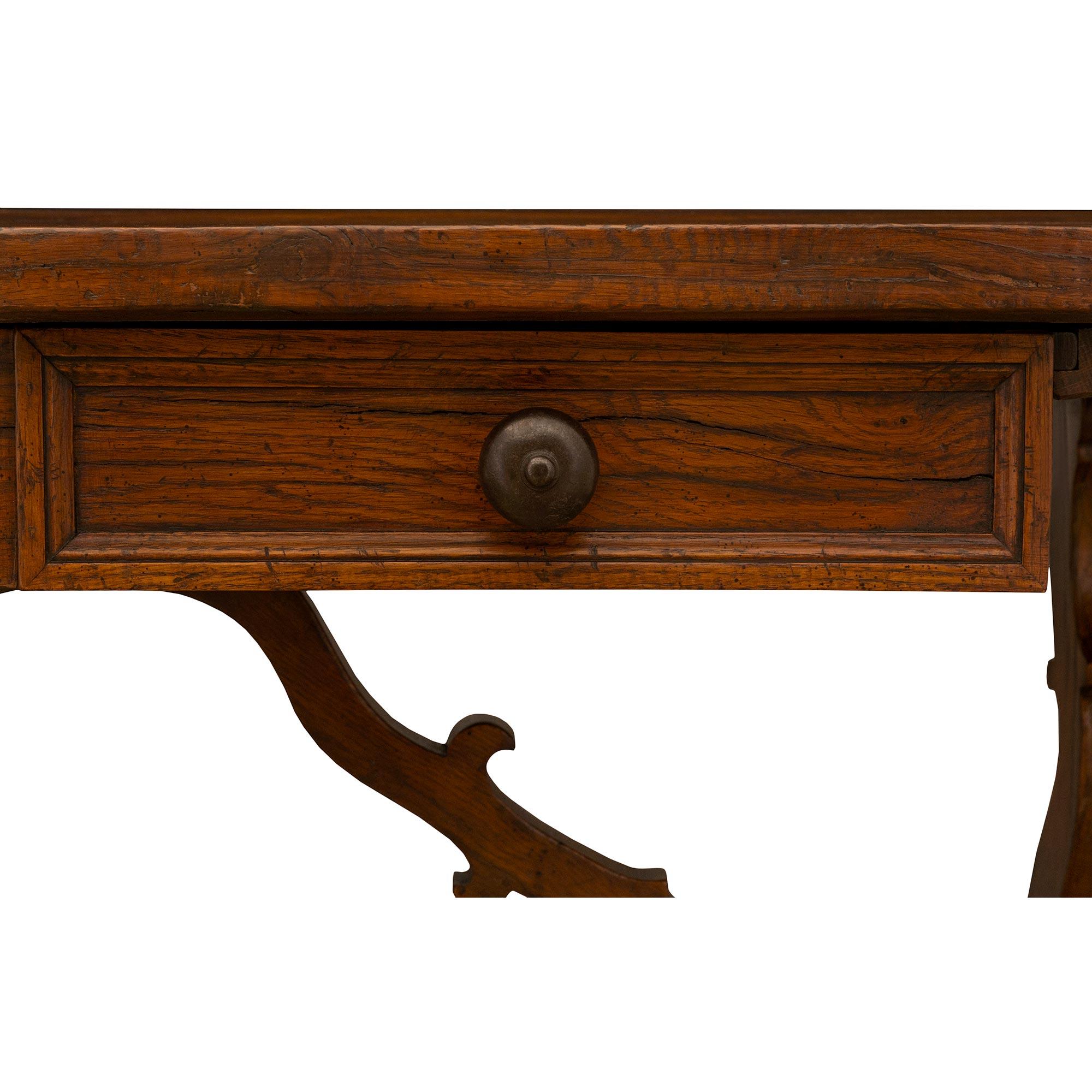 An attractive Italian 19th century Oak trestle table/desk For Sale 1