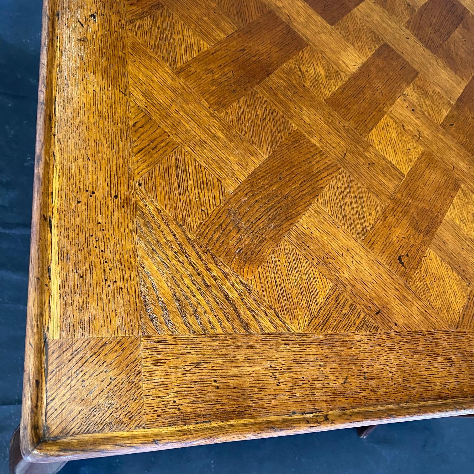 French Provincial Italian 19th Century Louis XV Oak Side Table with Herringbone Pattern For Sale