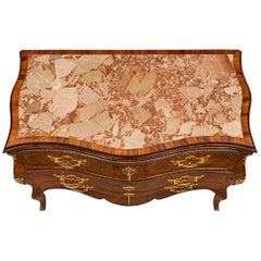 Commode italienne Louis XV du 19ème siècle en laiton, marbre, bronze doré et bois de rose