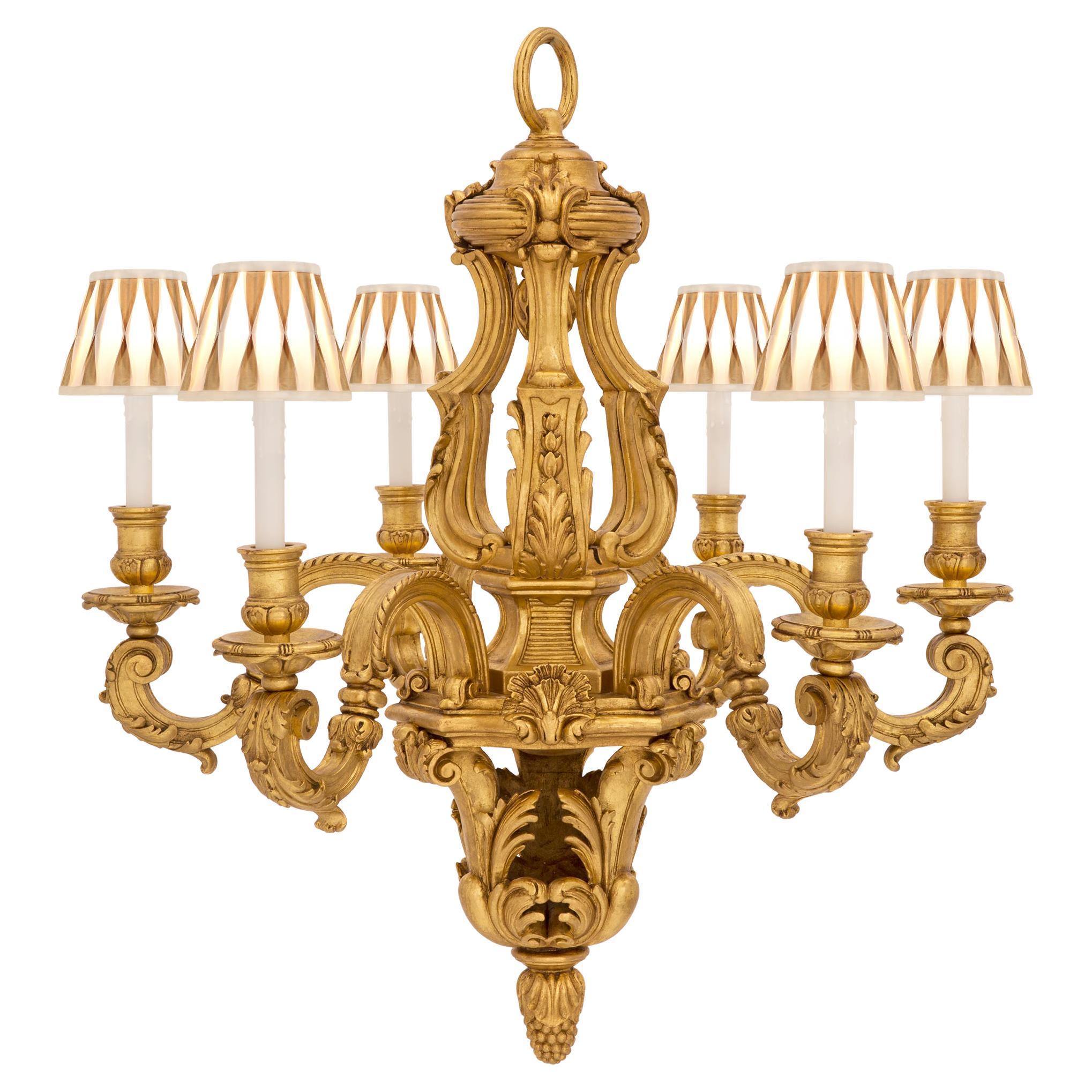 Lustre italien du XIXe siècle en bois doré Louis XV du XIXe siècle en vente
