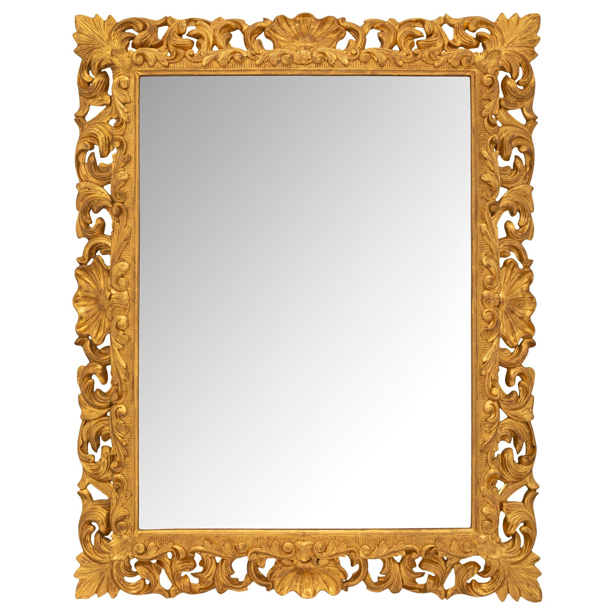 Miroir italien du 19ème siècle en bois doré de style Louis XV de Florence en vente 6