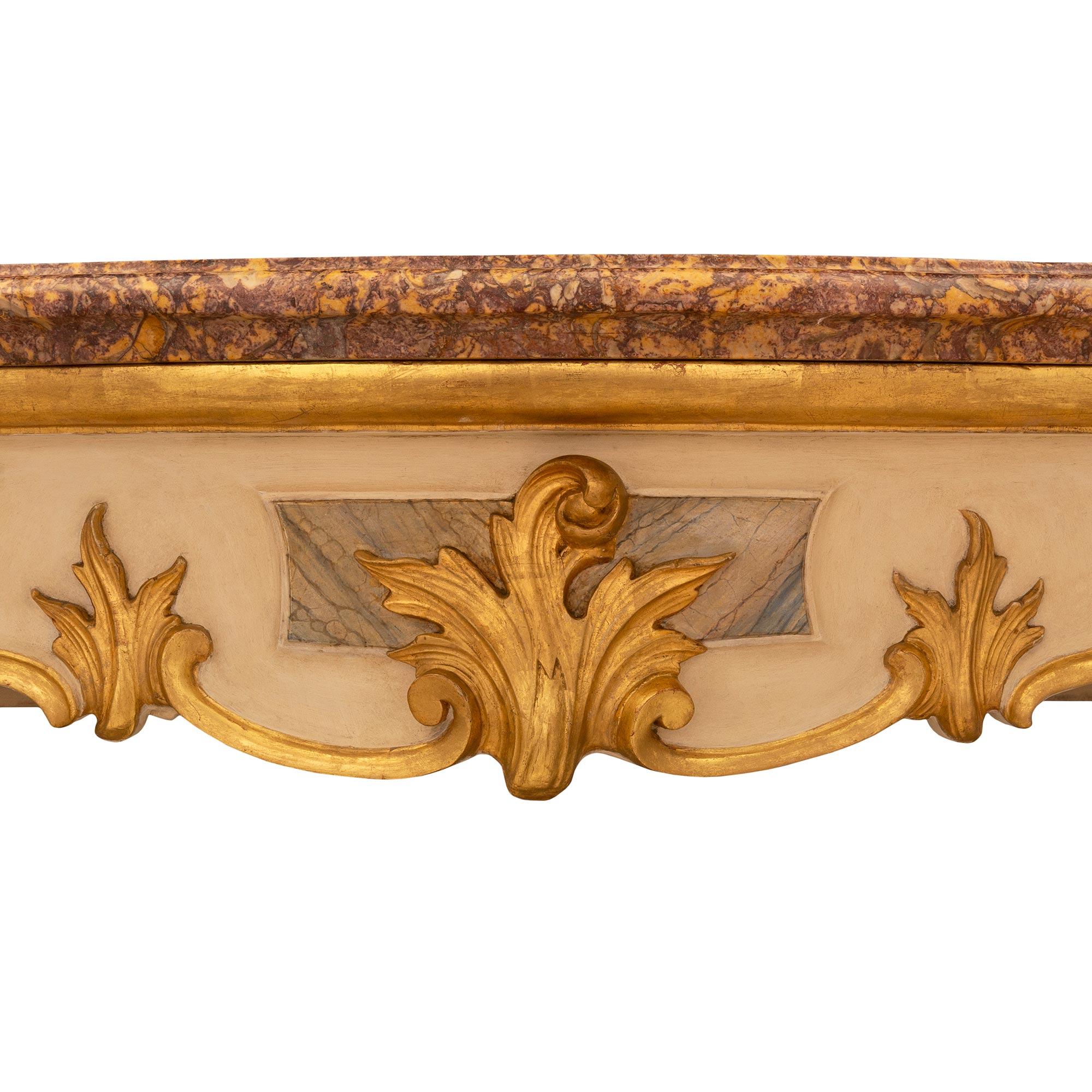 Marbre Console italienne Louis XV du 19ème siècle en bois patiné, bois doré et marbre en vente