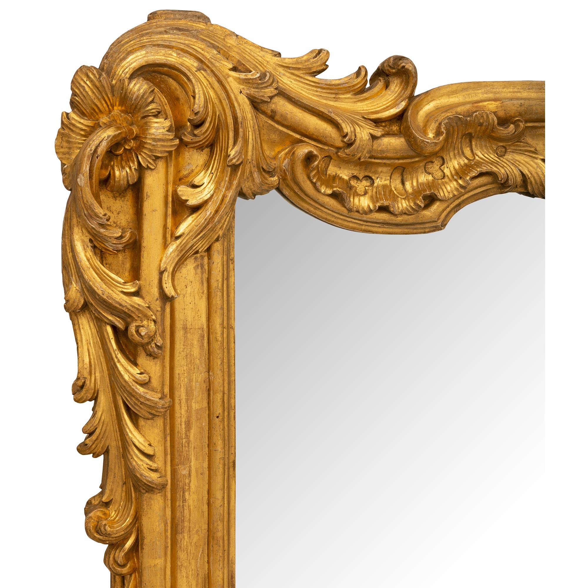 Italian 19th Century Louis XV Style Carved Mecca Mirror For Sale 3