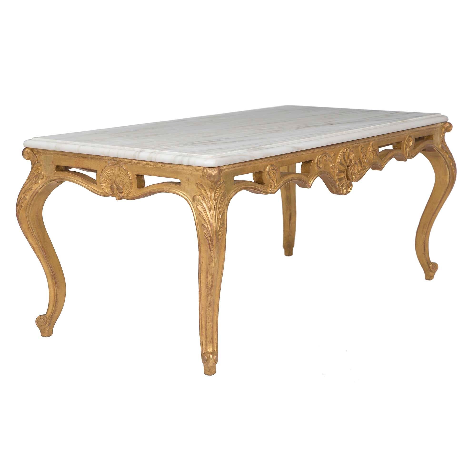 Italian 19th Century Louis XVI St. Giltwood and Marble Coffee Table In Good Condition For Sale In West Palm Beach, FL