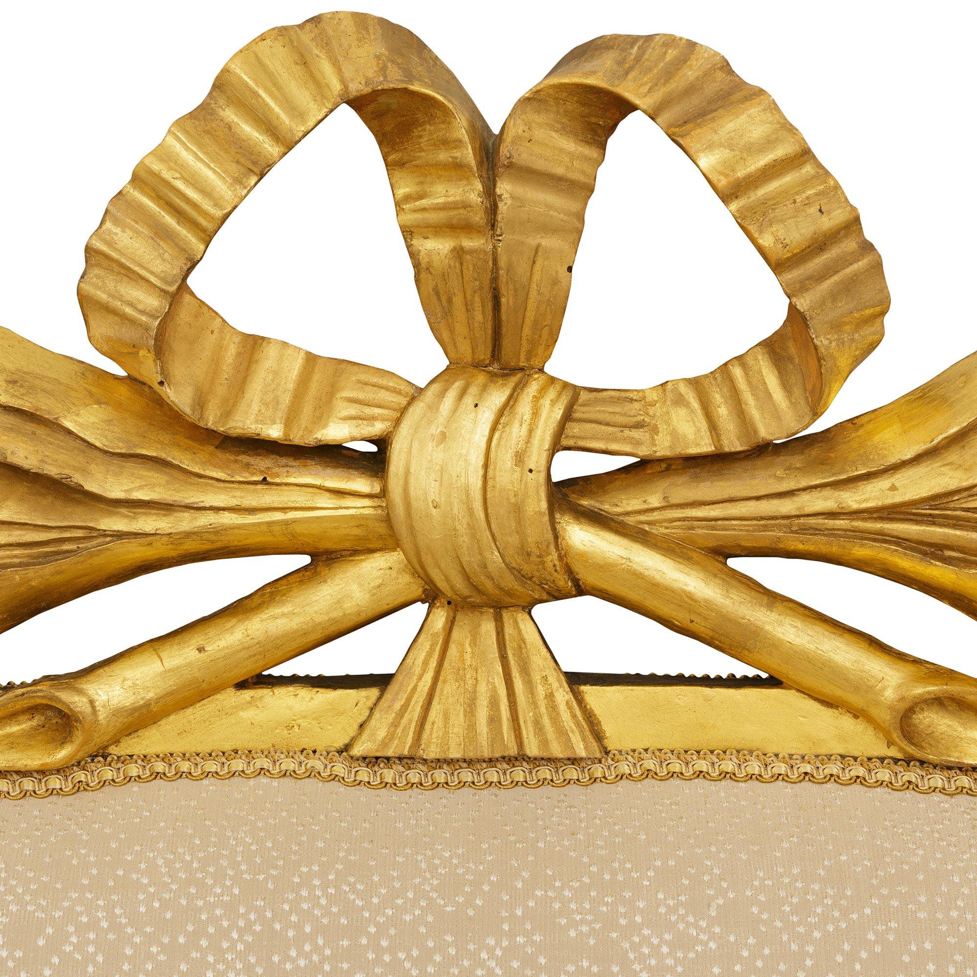 XVIIIe siècle et antérieur Tête de lit en bois doré italien du 19ème siècle, de style Louis XVI en vente