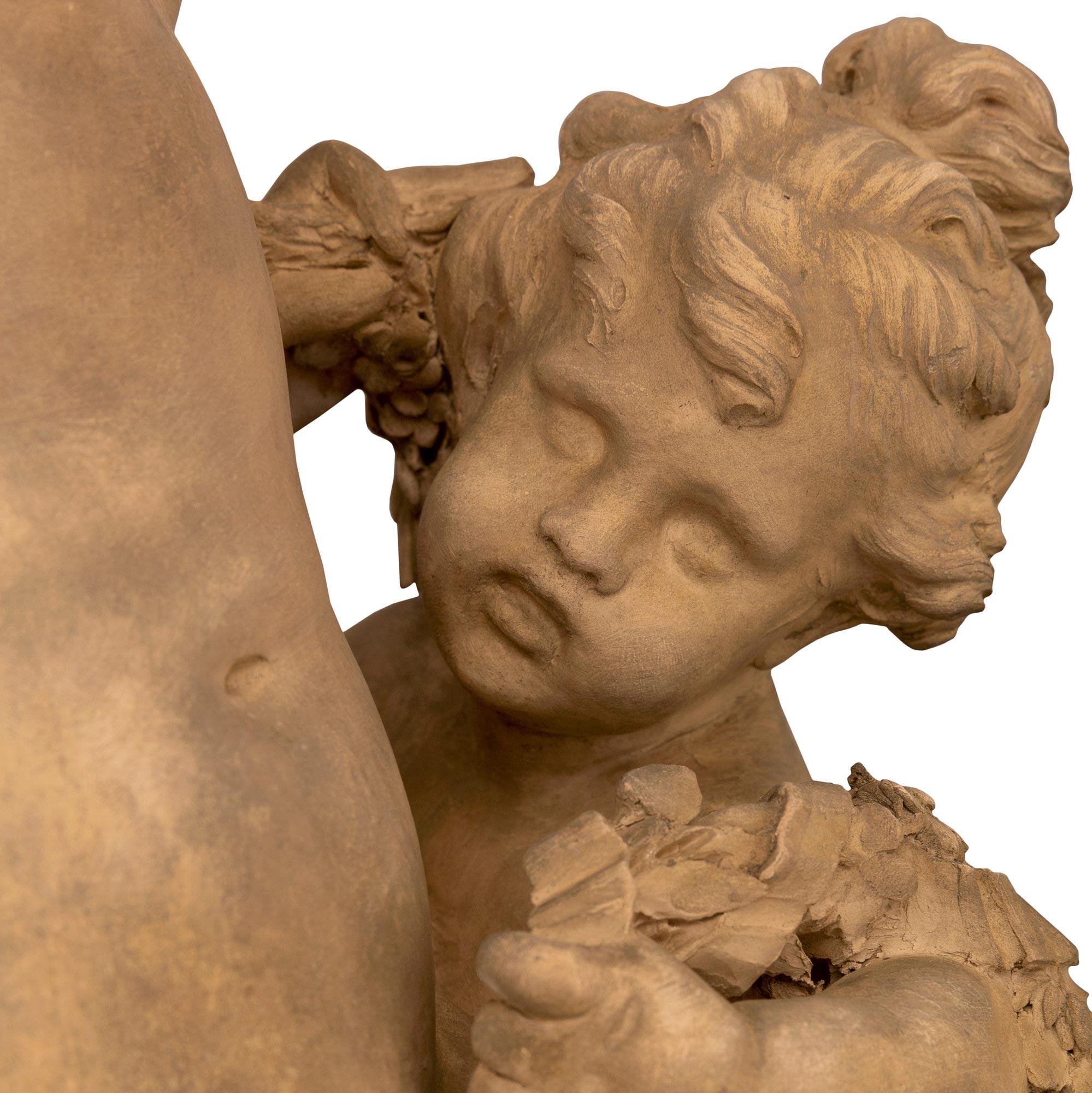 Statue italienne du 19ème siècle de style Louis XVI en marbre, bronze doré et terre cuite en vente 3
