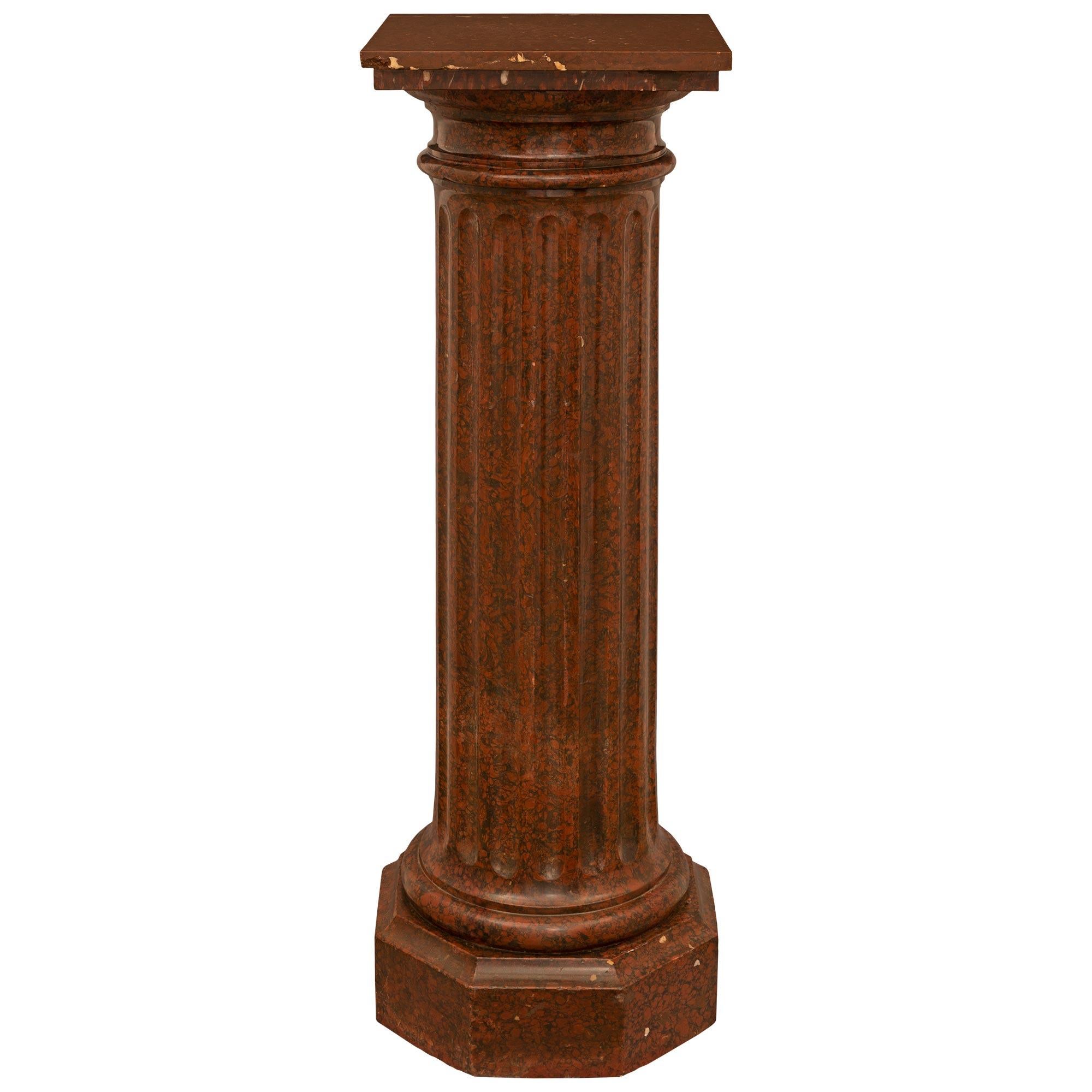 Italian 19th Century Louis XVI St. Scagliola and Rouge Griotte Marble Pedestal In Good Condition For Sale In West Palm Beach, FL
