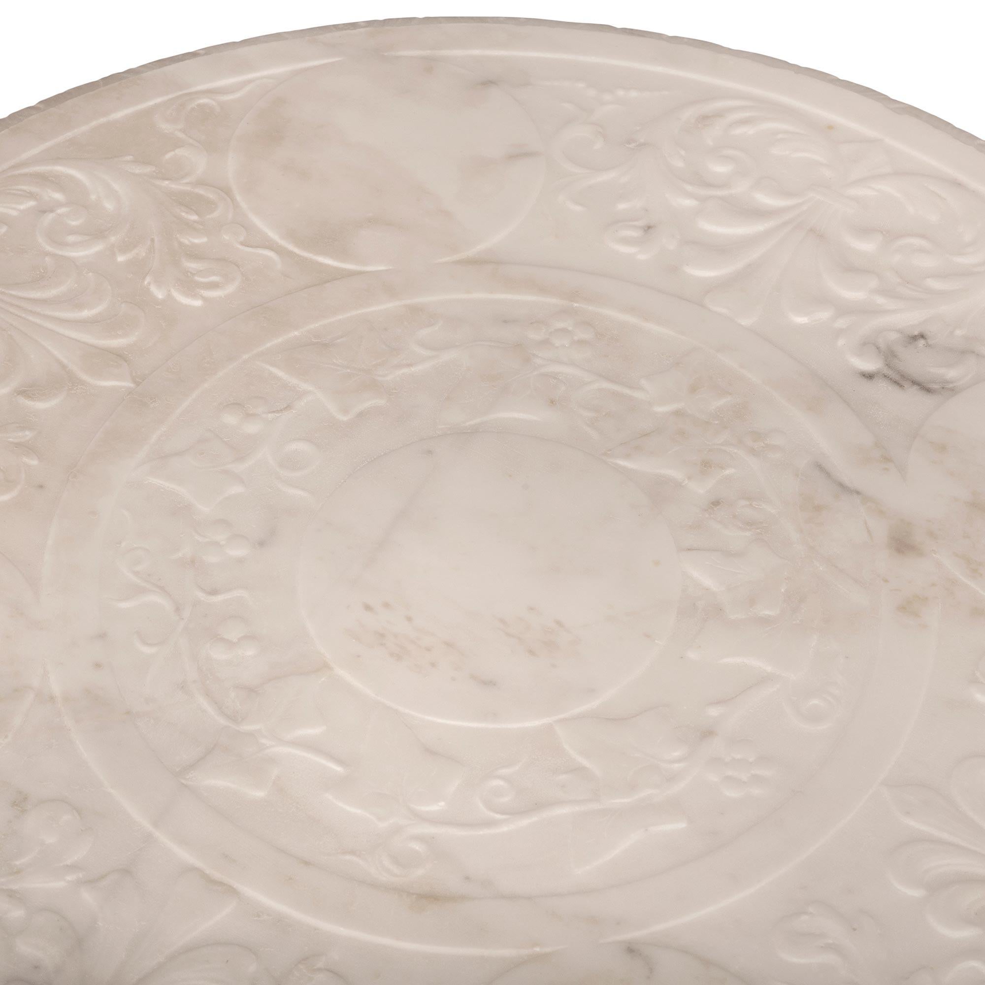 Italian 19th Century Louis XVI St. Solid White Carrara Marble Side Table For Sale 2