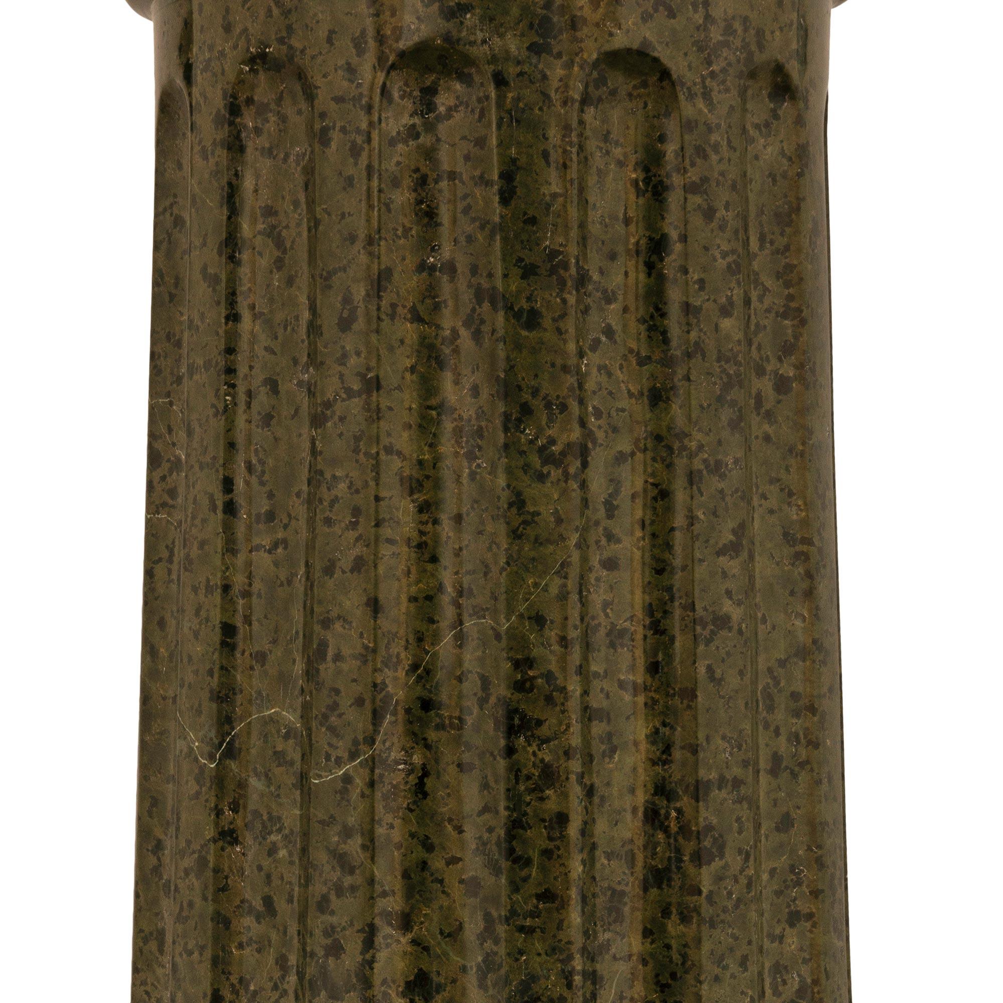 Italian 19th Century Louis XVI St. Vert De Patricia Marble Pedestal Column For Sale 2