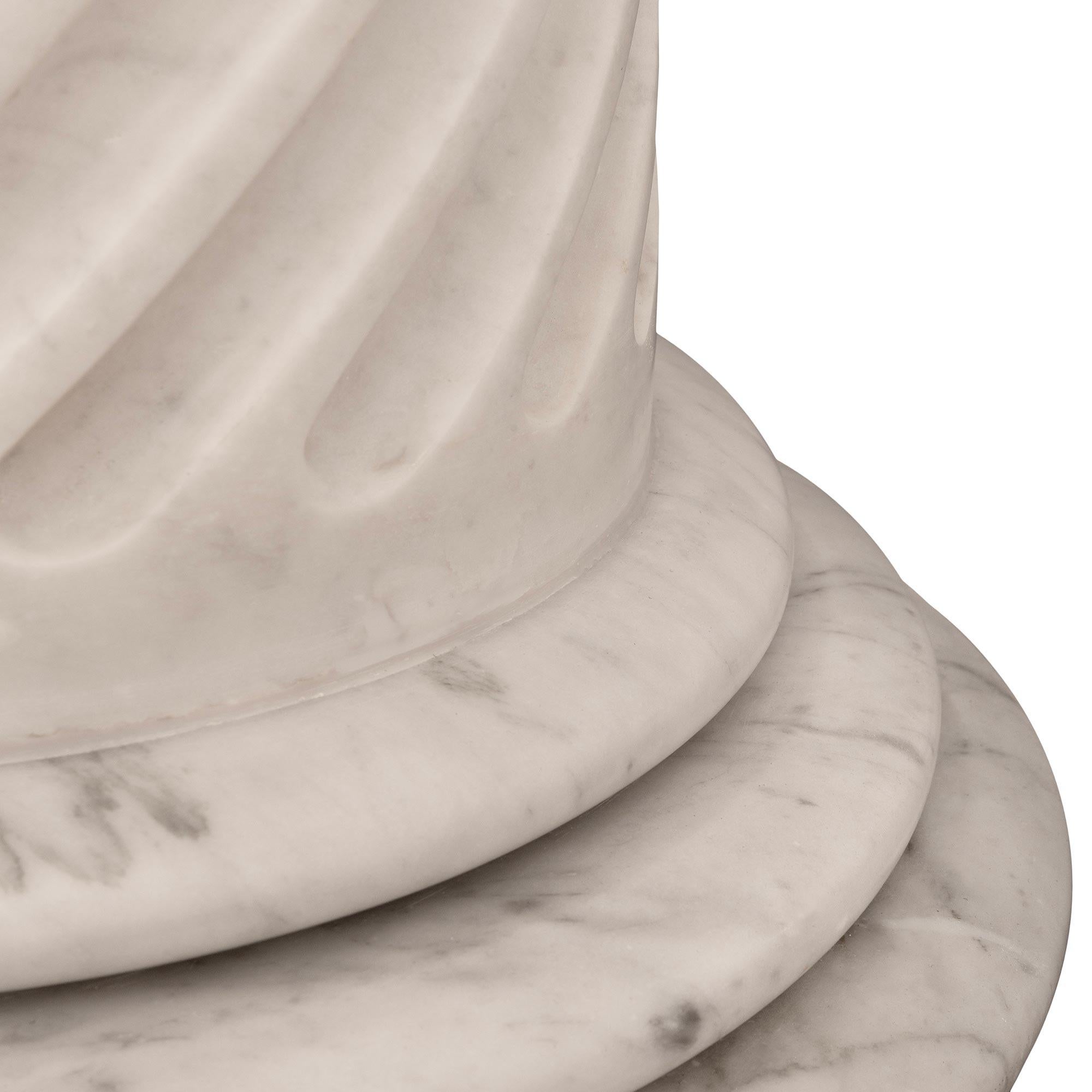 Italian 19th Century Louis XVI St. White Carrara Marble Pedestal For Sale 4