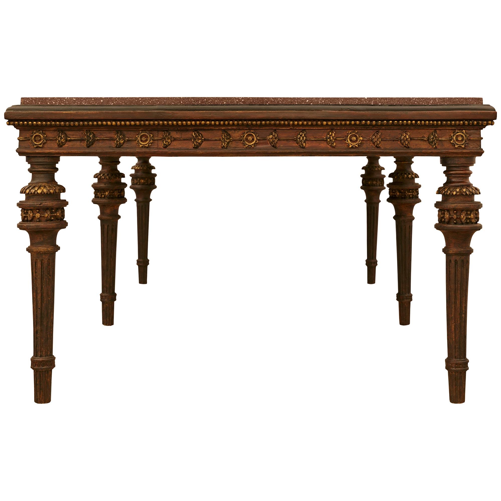 Italienischer Couchtisch aus Holz, Giltwood und Porphyr im Stil Louis XVI des 19. im Zustand „Gut“ im Angebot in West Palm Beach, FL