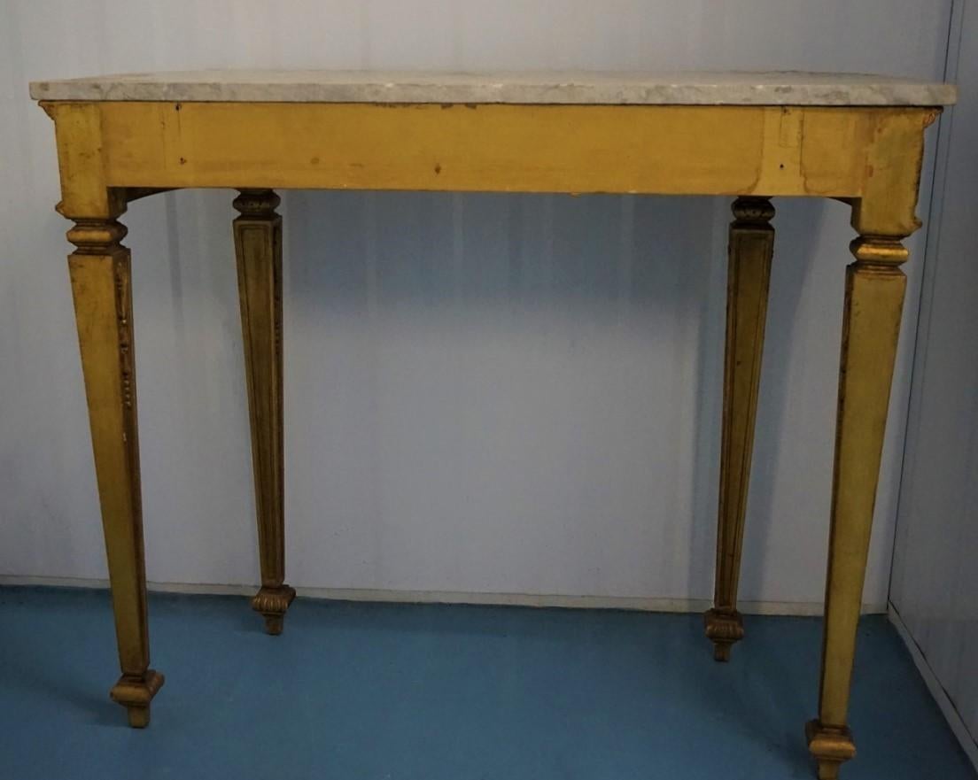 Console en bois doré de style Louis XVI du 19ème siècle et miroir en vente 11