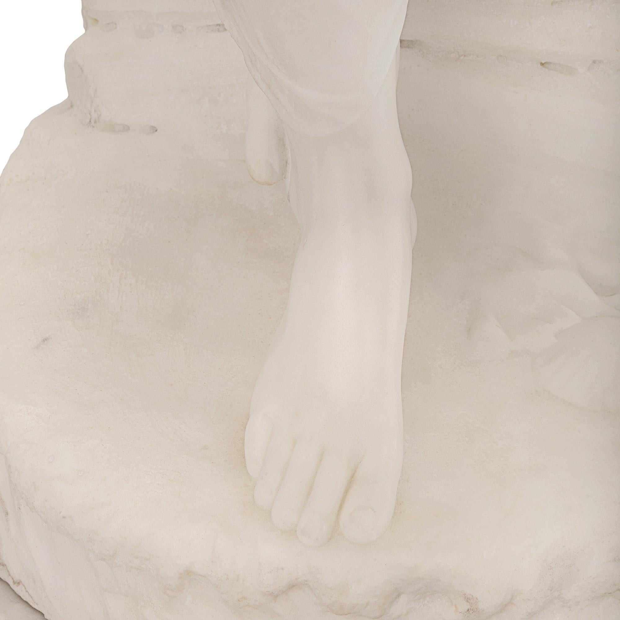 Italian 19th Century Marble Statue of a Girl with a Seashell For Sale 4