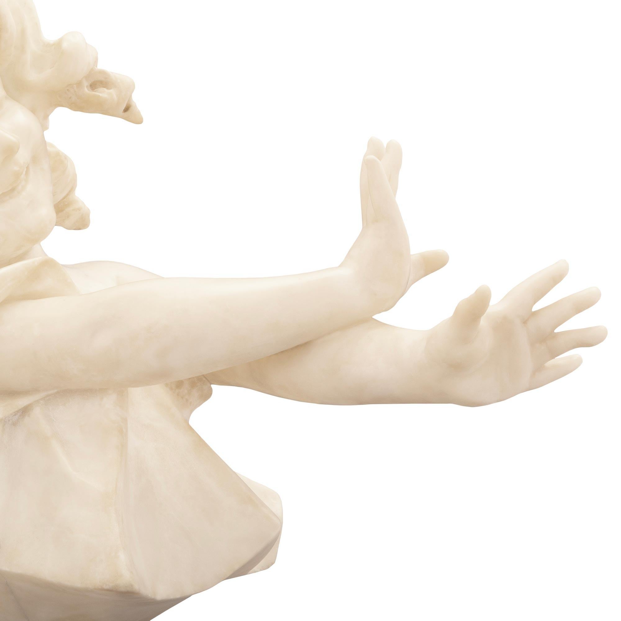XIXe siècle Statue italienne du 19ème siècle représentant une jeune fille sur son piédestal d'origine en vente