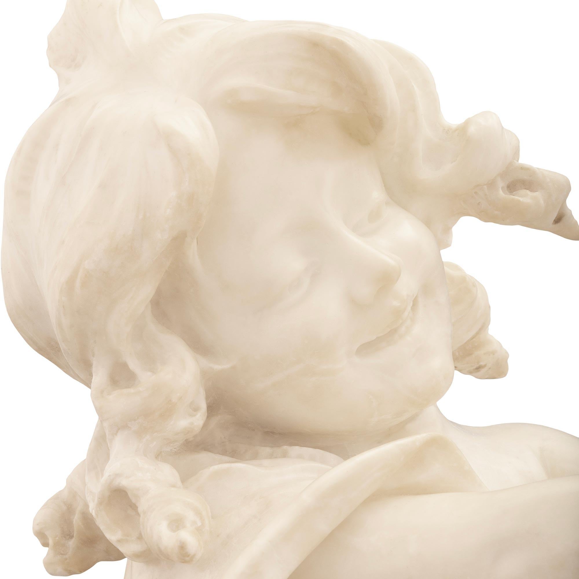 Marbre Statue italienne du 19ème siècle représentant une jeune fille sur son piédestal d'origine en vente