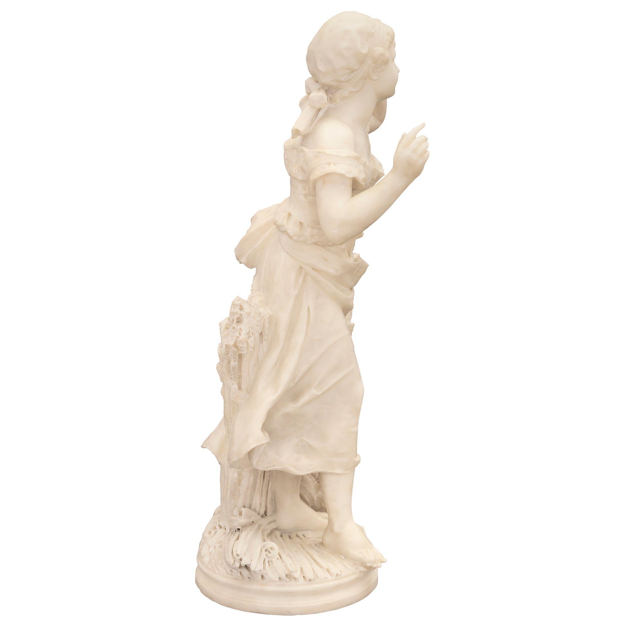 Italian 19th Century Marble Statue of a Young Maiden in a Wheat Field In Good Condition For Sale In West Palm Beach, FL