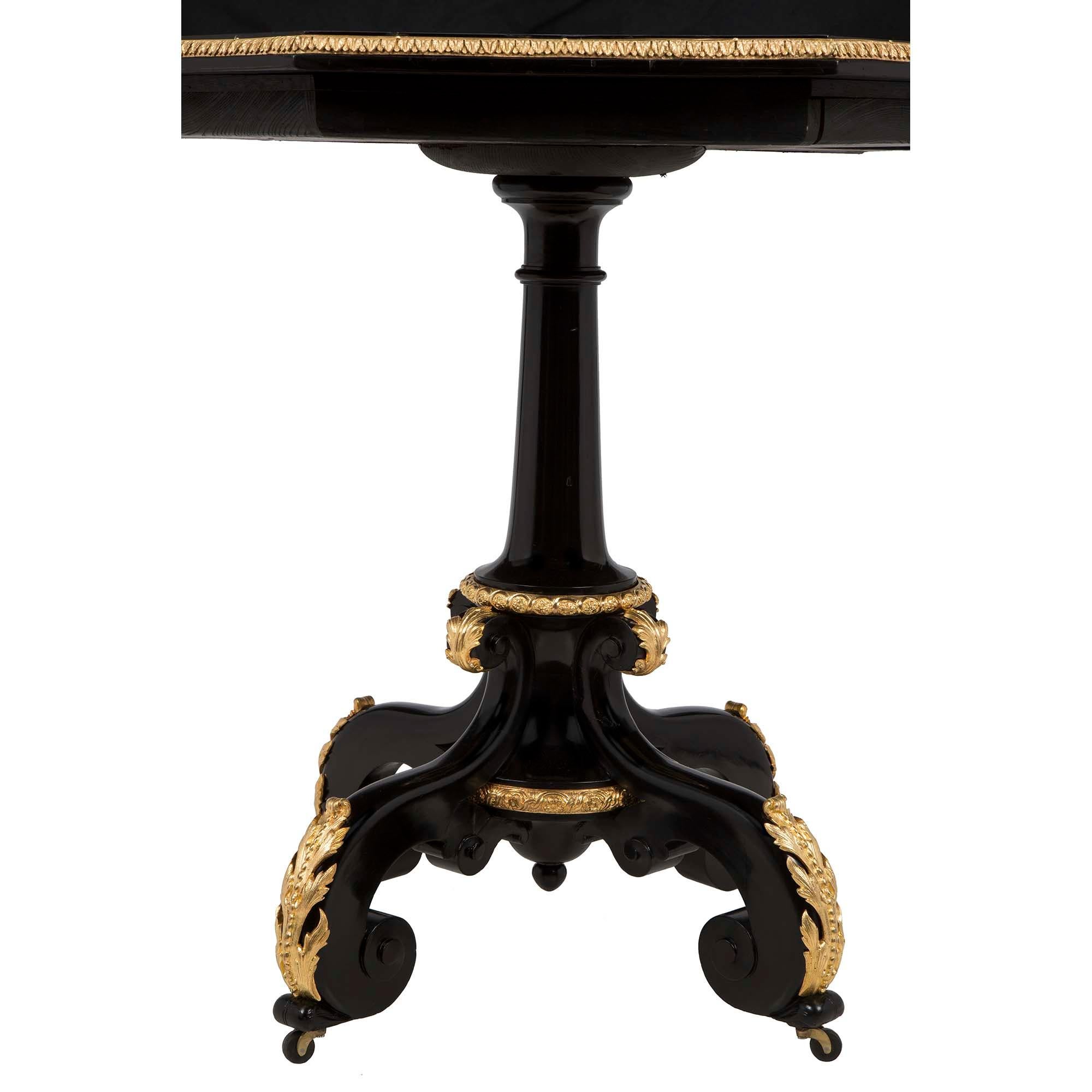 Italian 19th Century Napoleon III Period Ebony and Florentine Table For Sale 2