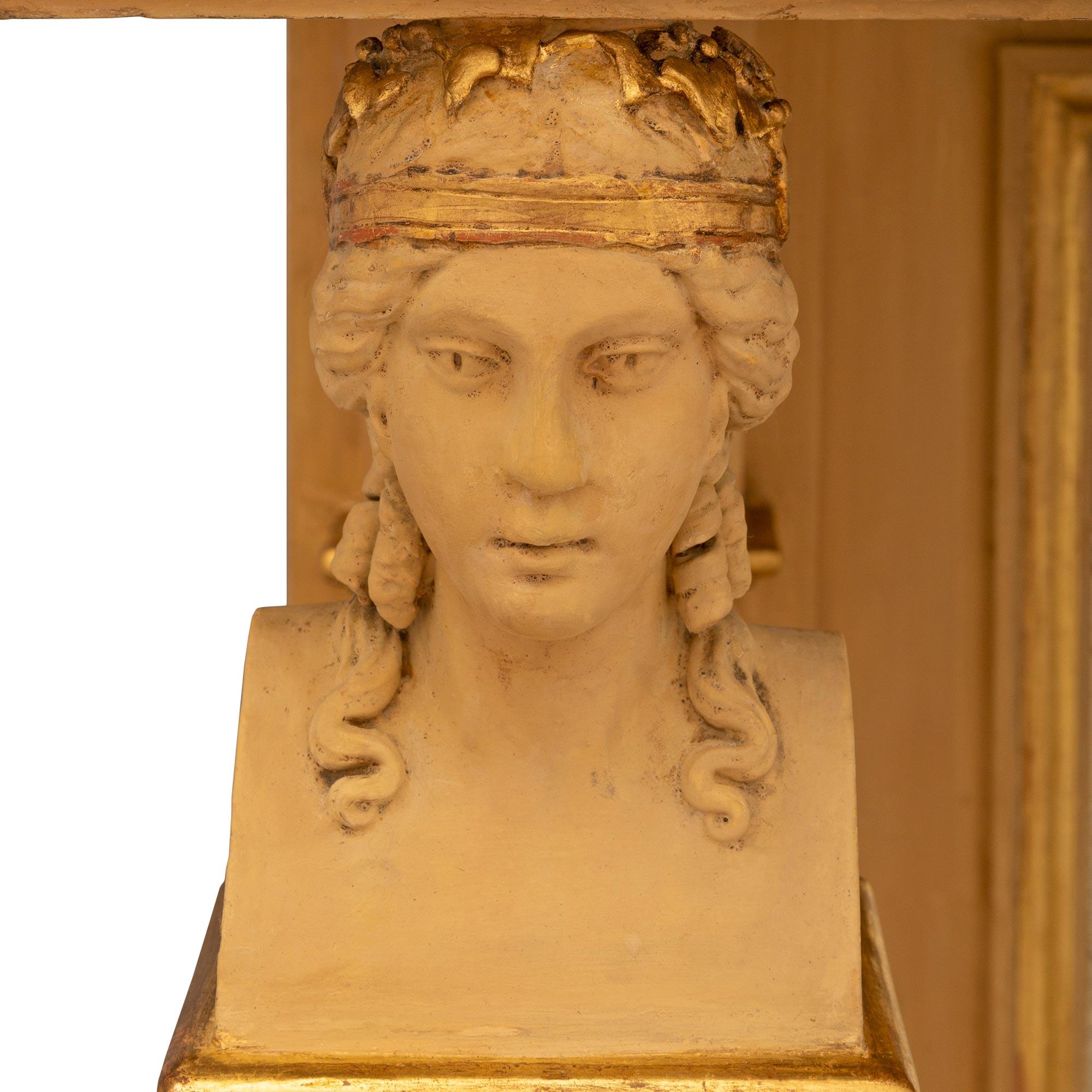 XIXe siècle Console italienne néoclassique du 19ème siècle en bois doré et faux marbre en vente