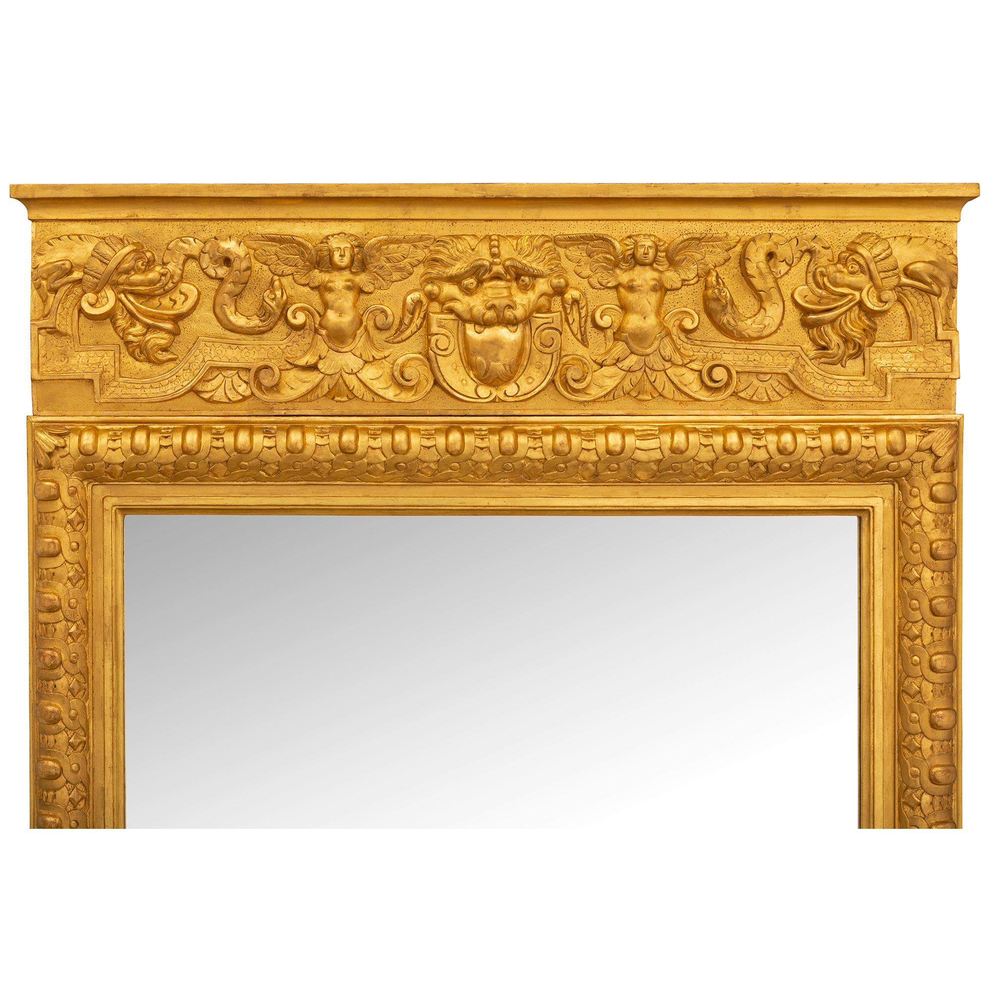 Néoclassique Miroir italien néoclassique du 19ème siècle en bois doré en vente