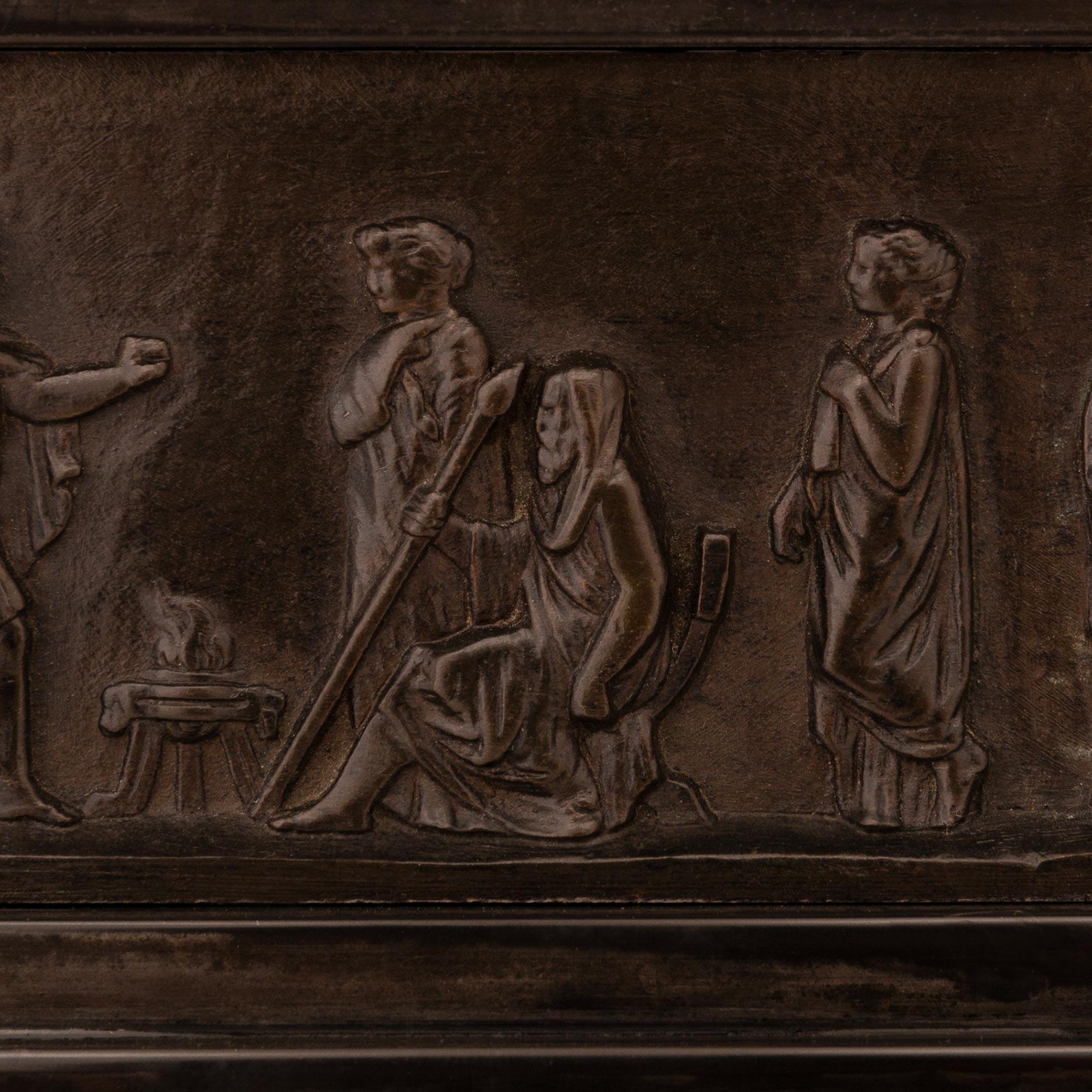 Statua neoclassica italiana del XIX secolo in marmo, Ormolu e bronzo in vendita 3