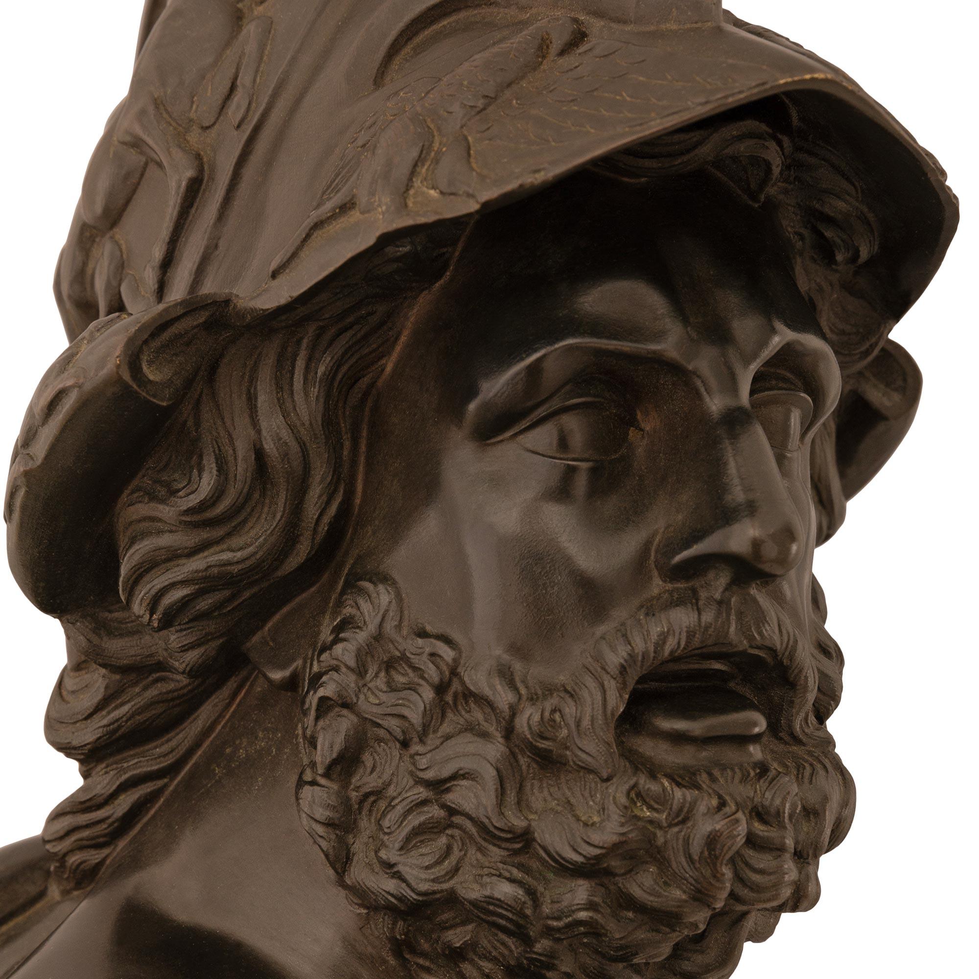 Patinato Statua neoclassica italiana del XIX secolo in marmo, Ormolu e bronzo in vendita