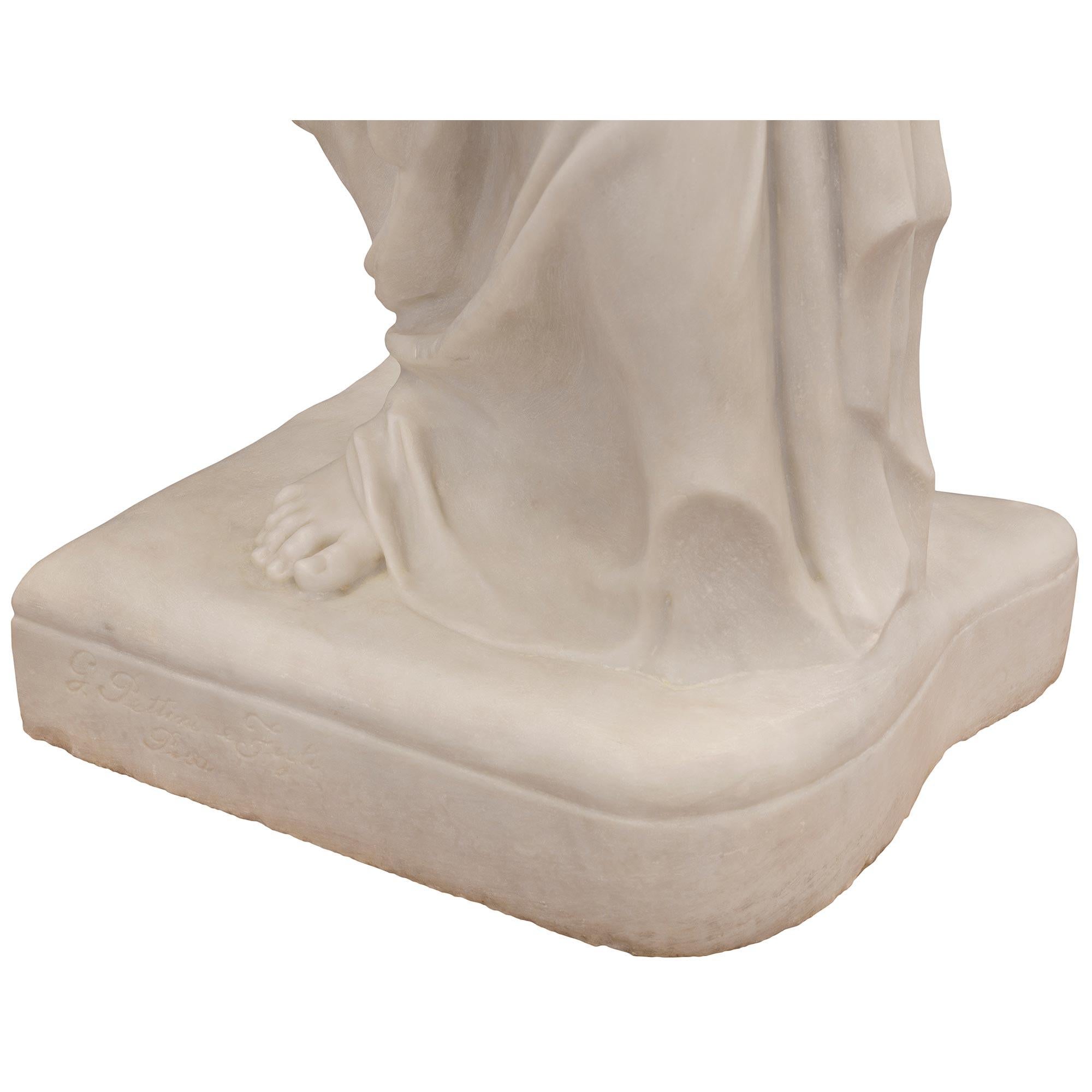 Italian 19th Century Neo-Classical St. Marble Statue of Venus De Milo For Sale 1