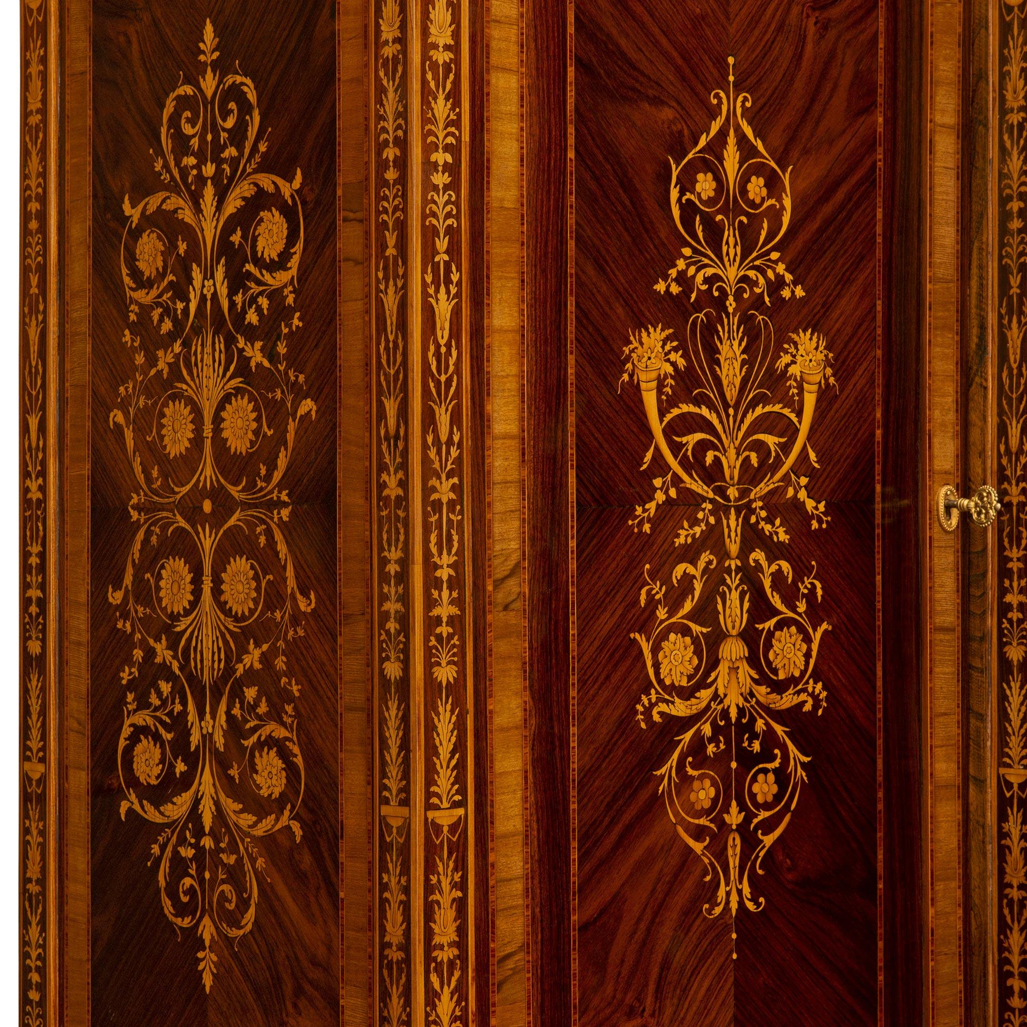 Italian 19th Century Neo-Classical St. Walnut Cabinet Vitrine For Sale 3