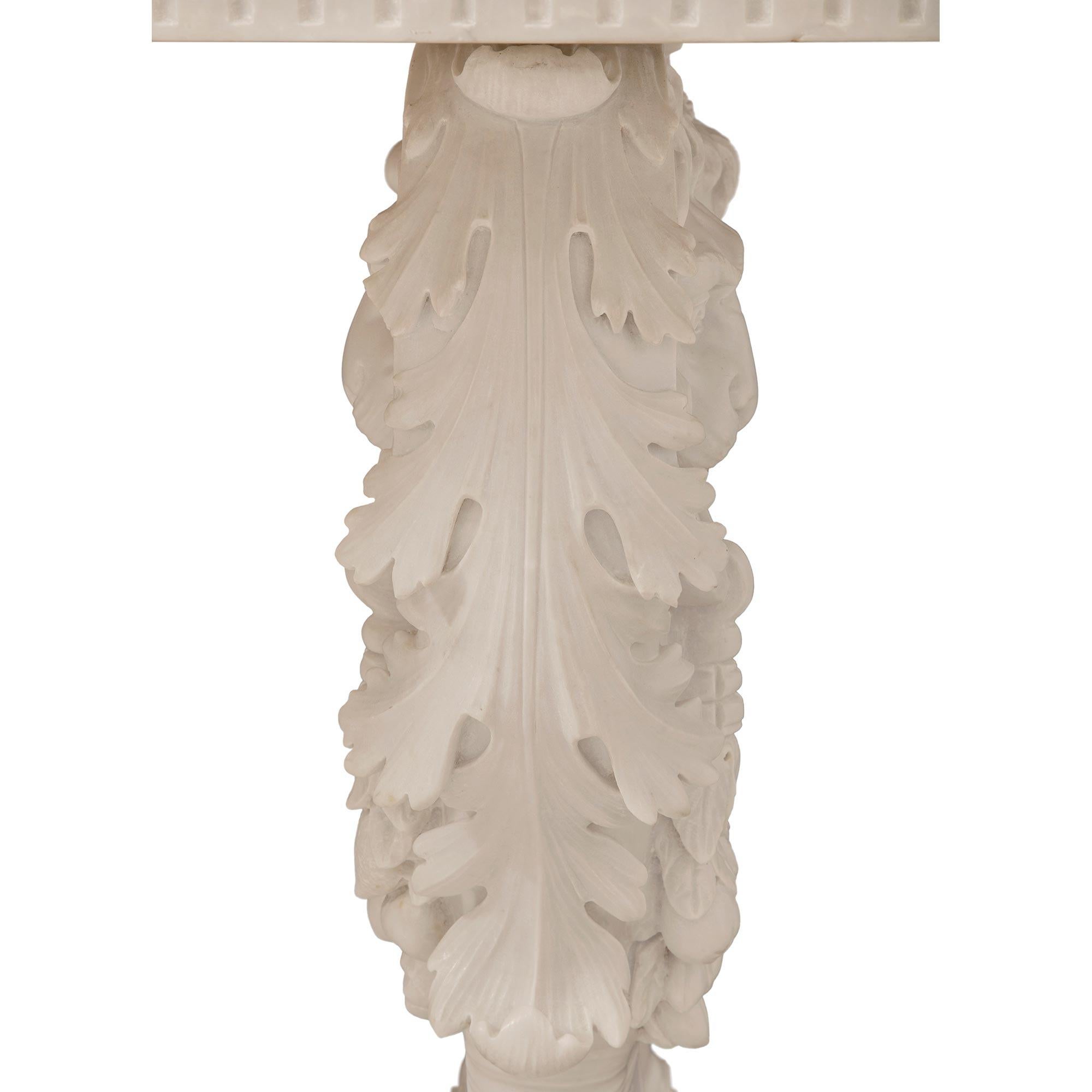Italian 19th Century Neo-Classical St. White Carrara Marble Center Table For Sale 3