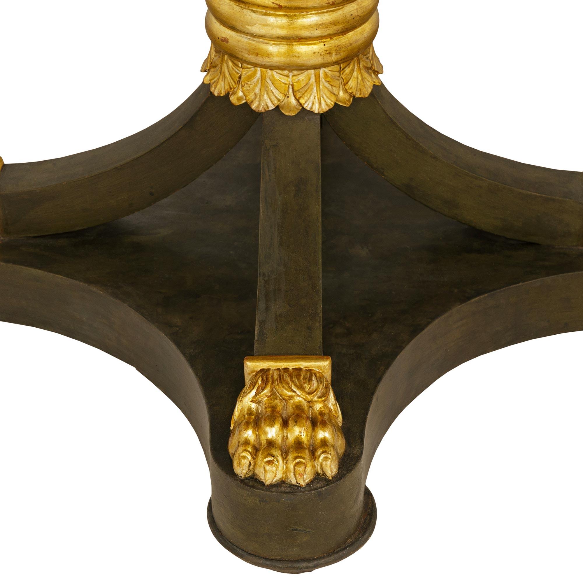 St. neoclásico italiano del siglo XIX Mesa central de madera, meca y mármol de imitación en venta 1