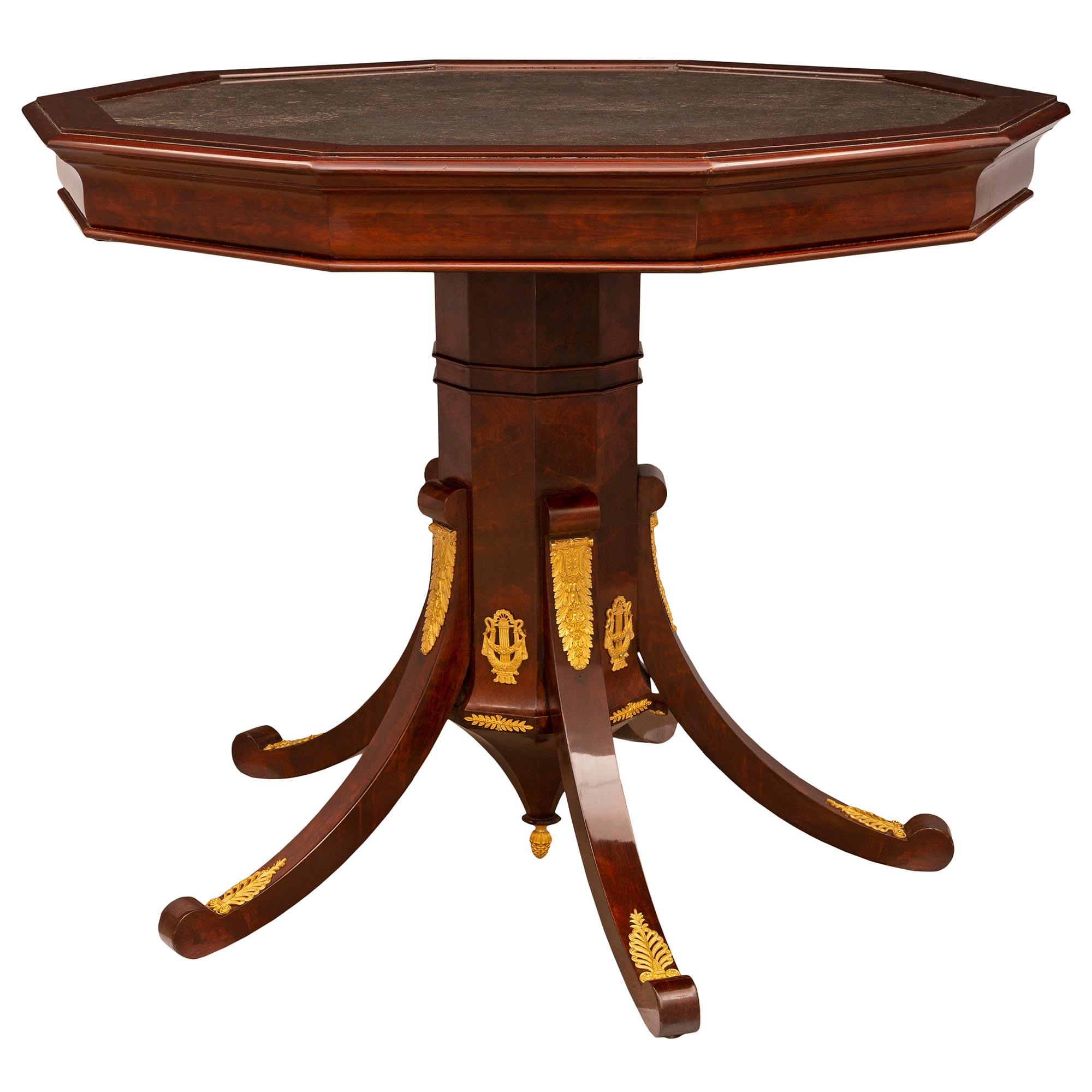 Italian 19th Century Neoclassical Empire Style Mahogany and Ormolu Center Table For Sale 1