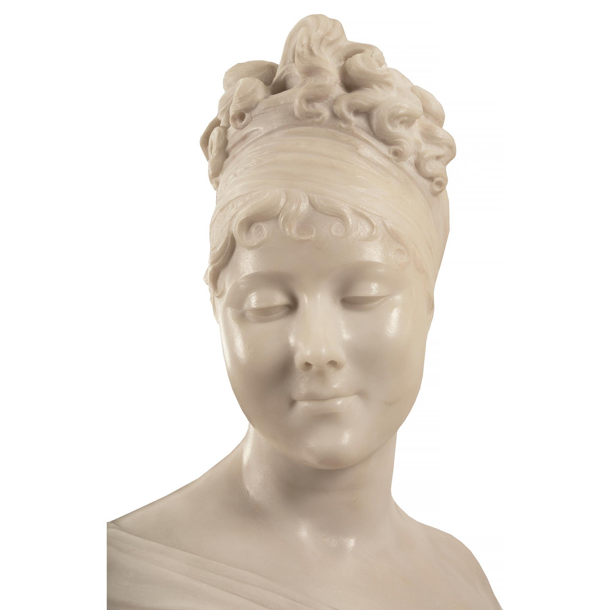 Italian 19th Century Neoclassical St. Carrara Marble Bust of Juliette Recamier For Sale 4