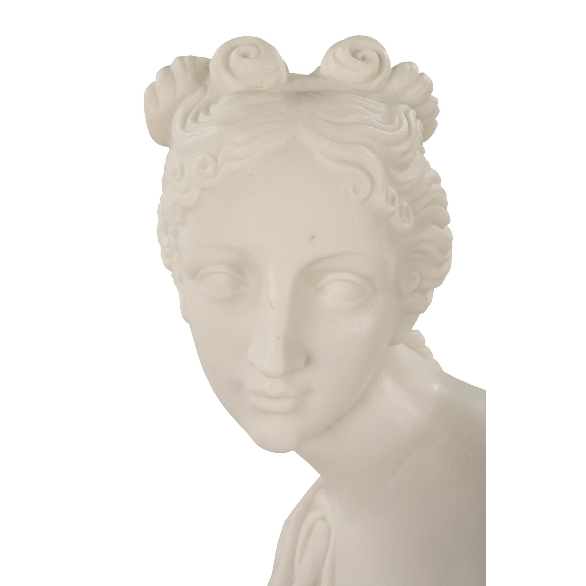 Italian 19th Century Neoclassical Style Biscuit de Sèvres Statue of Venus For Sale 1