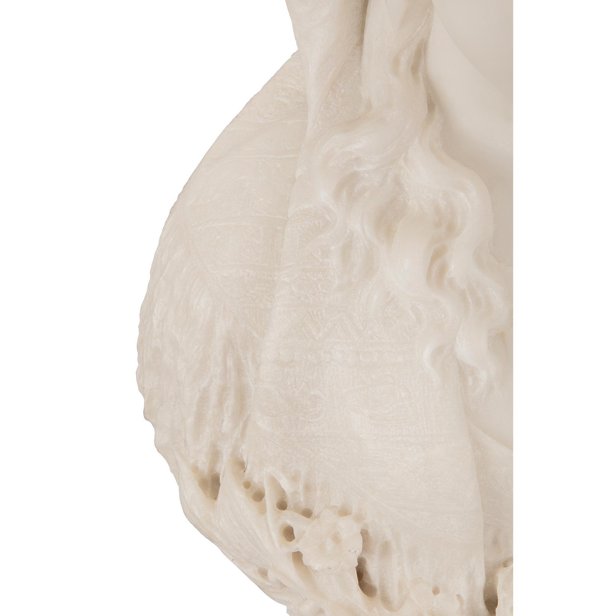 Buste en marbre de style néoclassique italien du 19ème siècle nommé La Sulamitide en vente 5