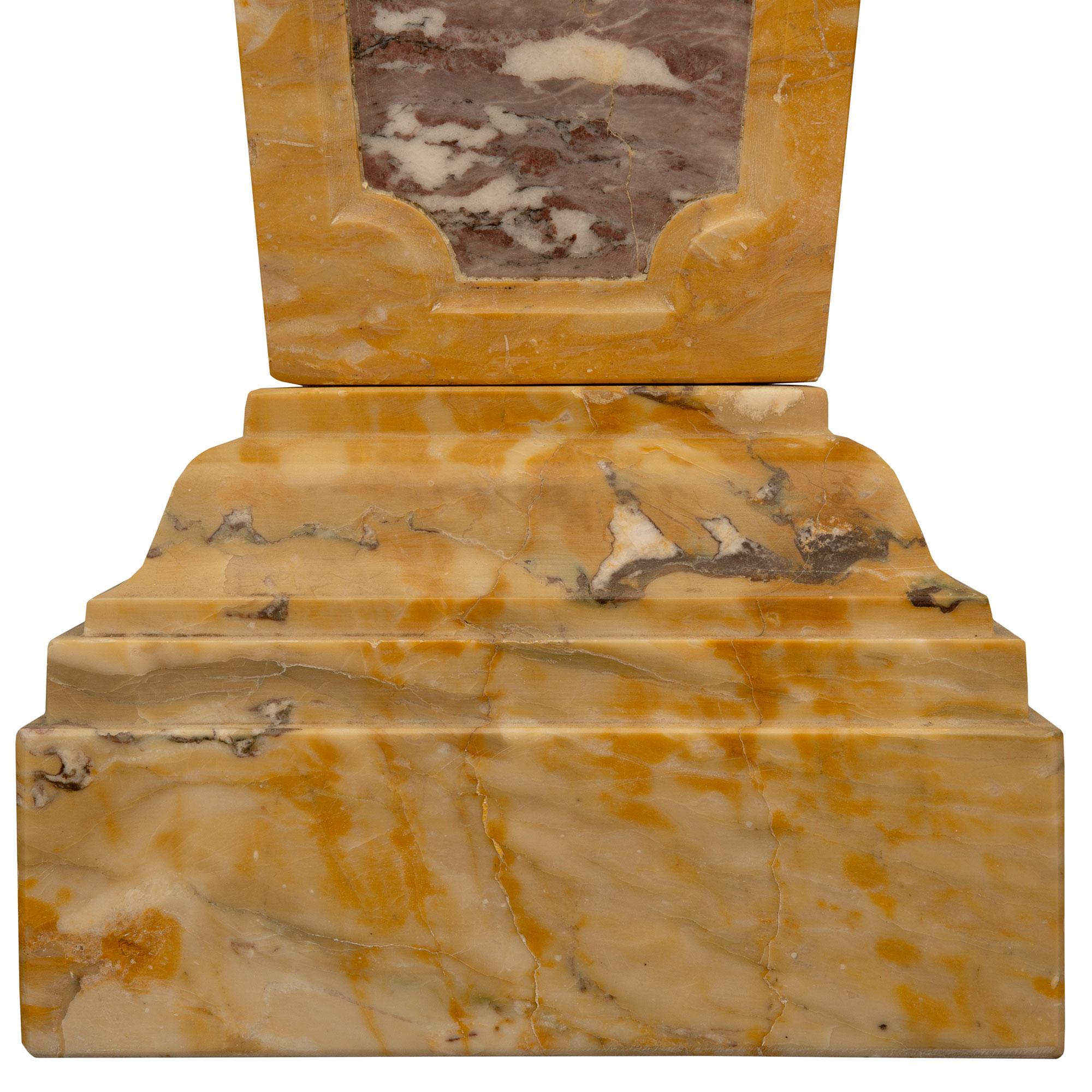 Italian 19th Century Neoclassical Style Marble Pedestal Column For Sale 3
