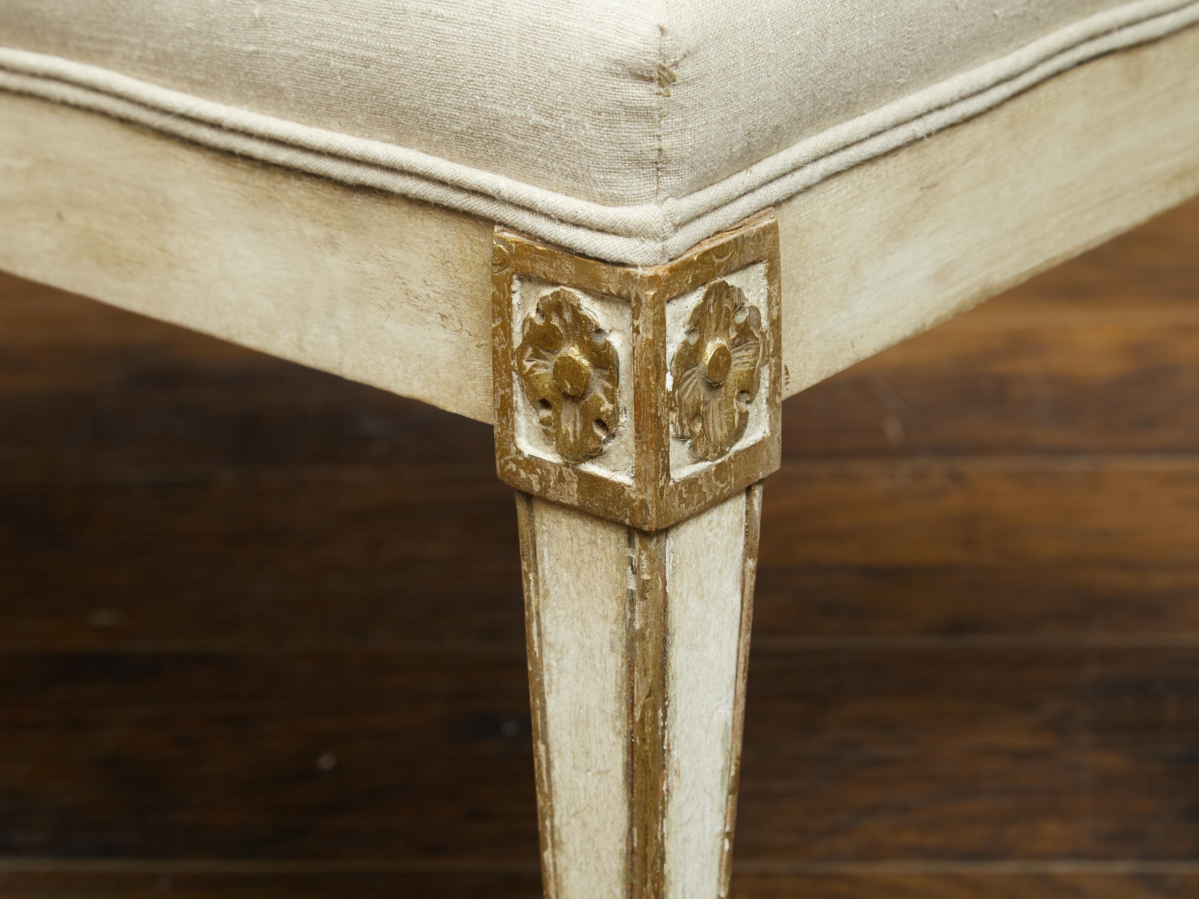 Italian 19th Century Neoclassical Style Painted Bench with Gilded Rosettes In Good Condition In Atlanta, GA